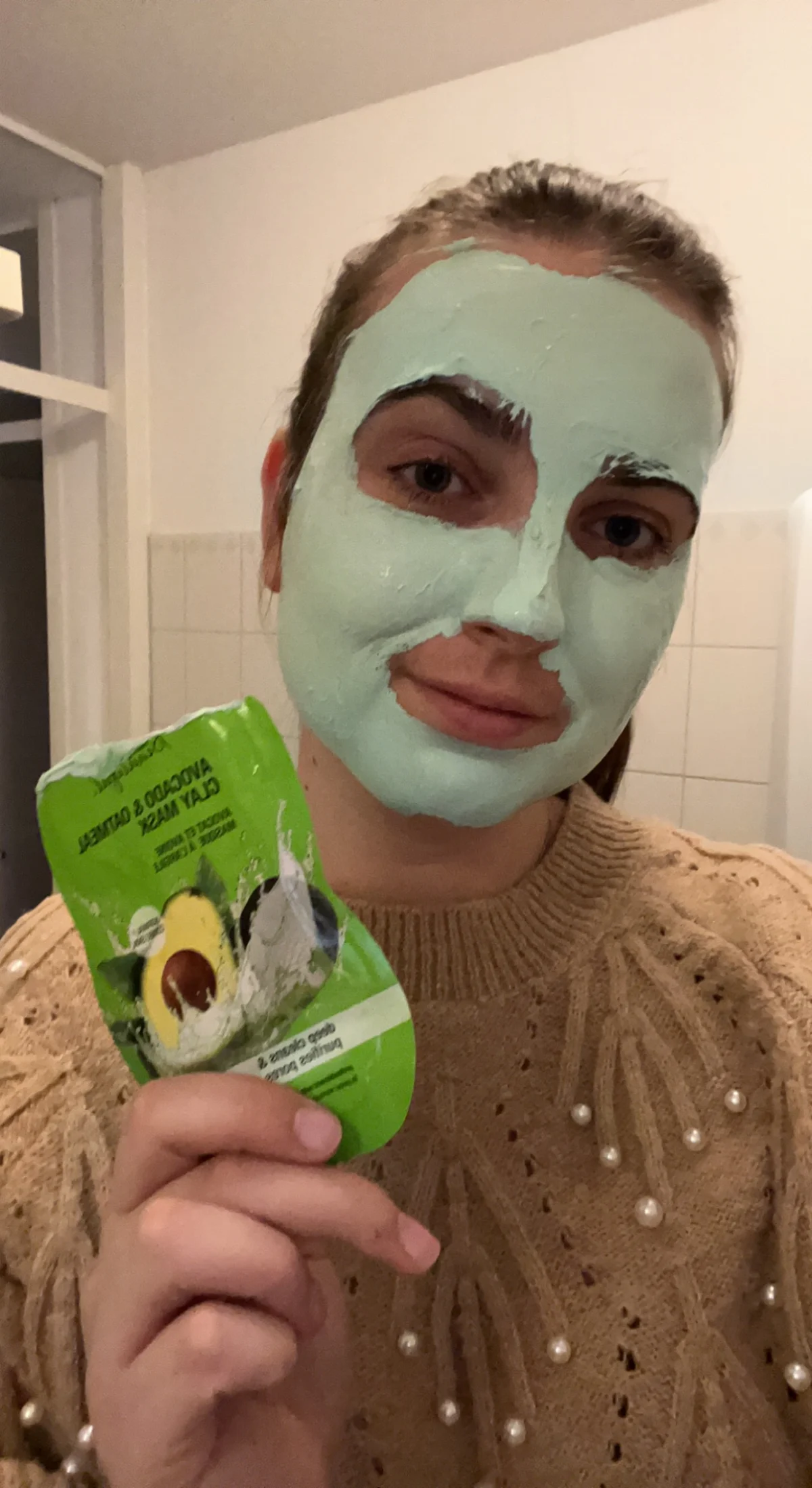 Freeman - Facial Clay Mask Avocado & Oatmeal (Normal to Oily Skin) A clay facial mask with avocado and oats - 150ml - review image