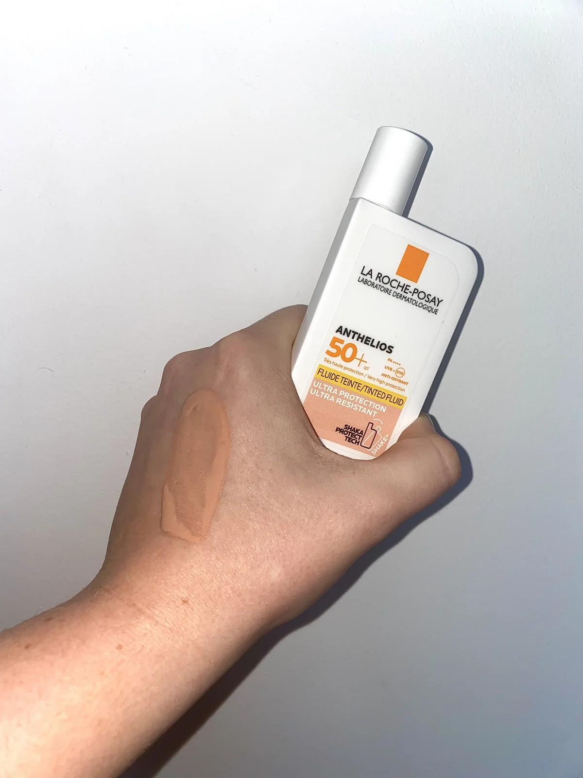 Anthelios Shaka Fluide SPF 50+ Getint - review image