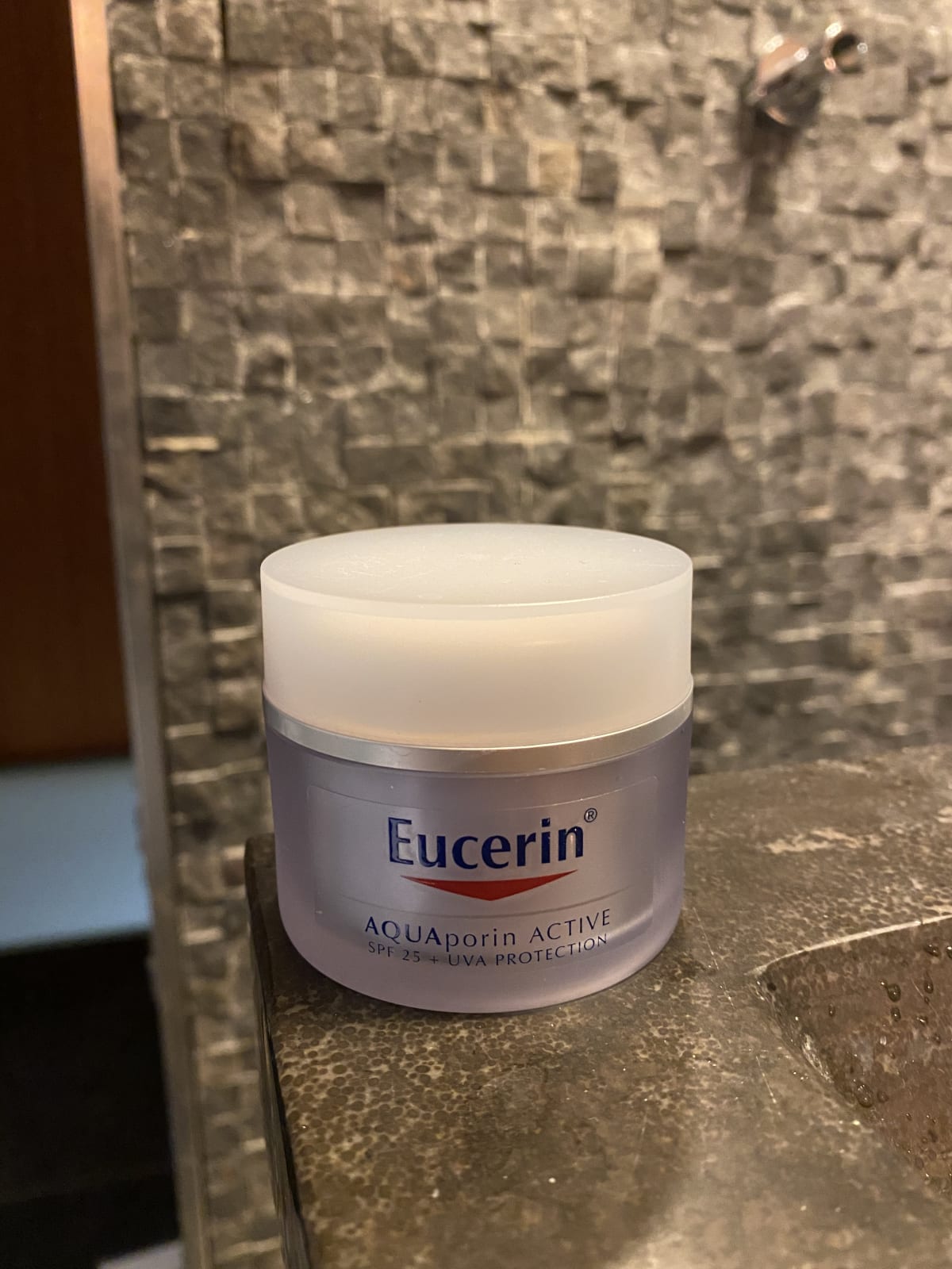 Eucerin Aquaporin Active SPF25 Gezichtscrème 50ml - review image