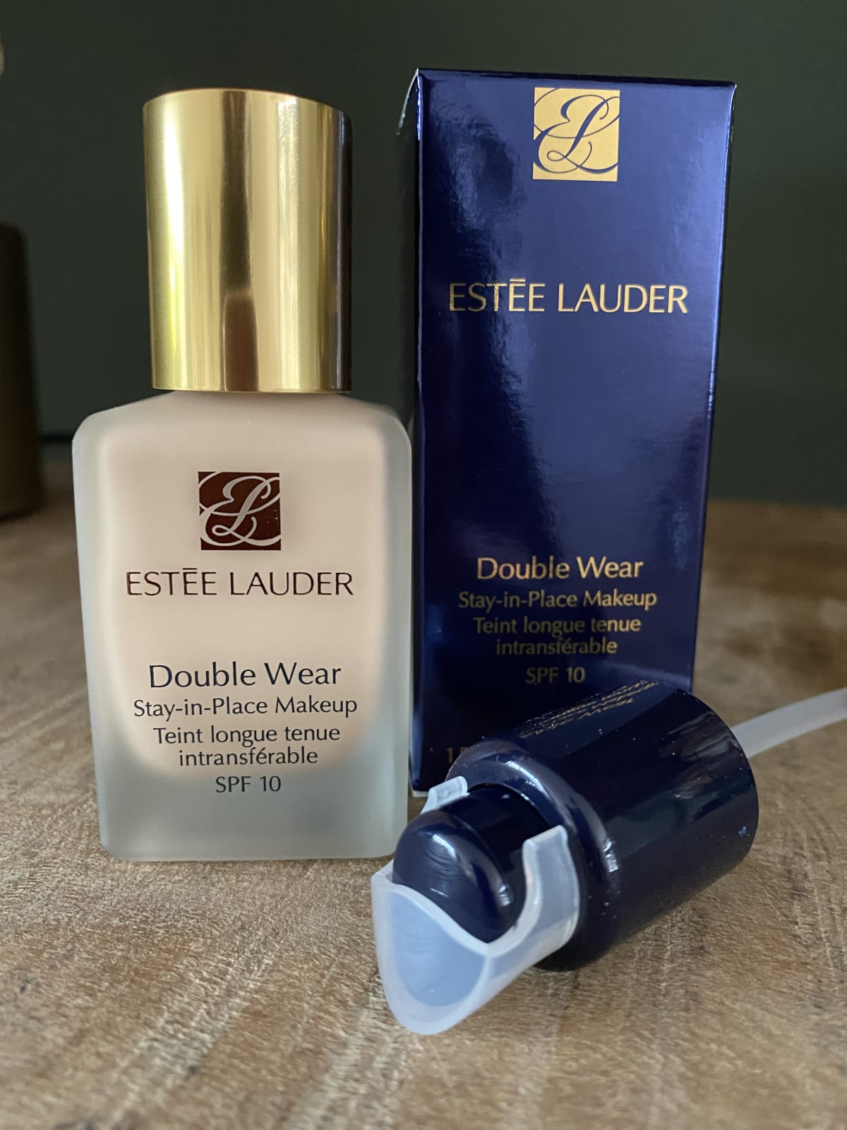 Estée Lauder Double Wear Stay-in-Place Makeup Foundation  ml - review image