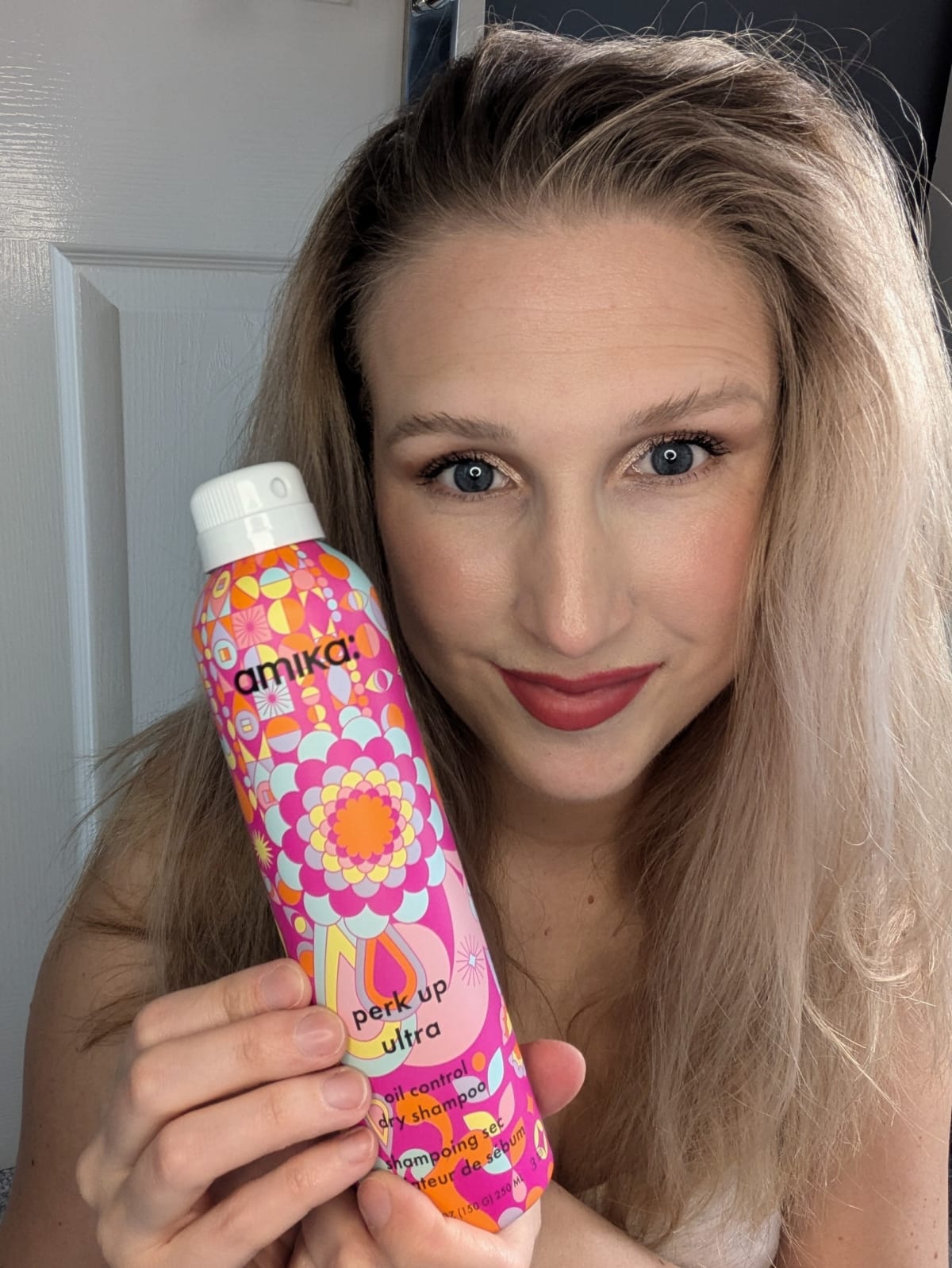 Amika Perk Up Dry Shampoo 79ml - Droogshampoo vrouwen - Voor - review image