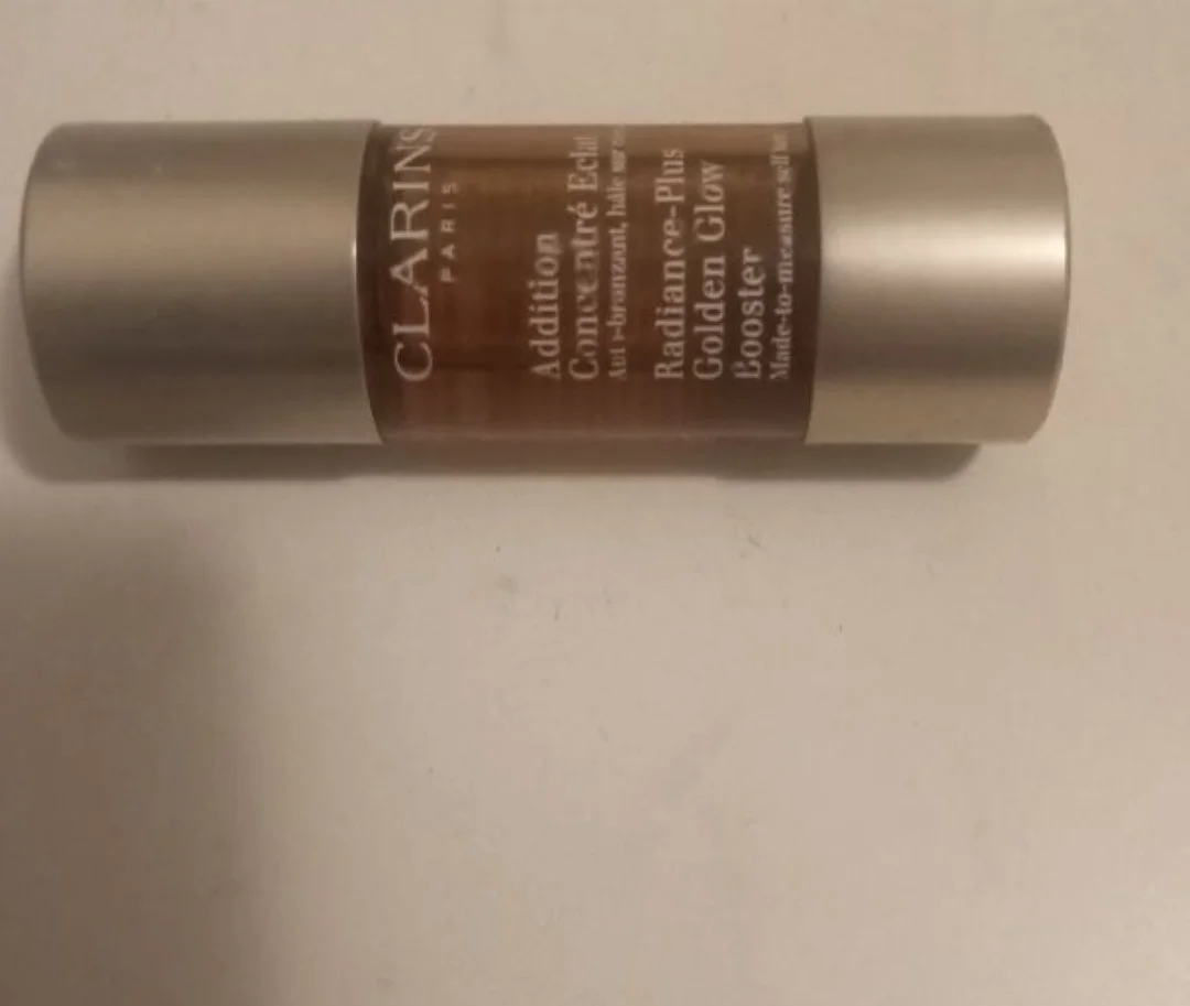 Clarins Radiance-Plus Golden Glow Booster - review image