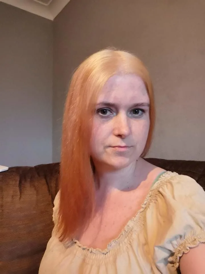 Schwarzkopf LIVE Amethyst Chrome U69 Permanent Hair Dye - before review image