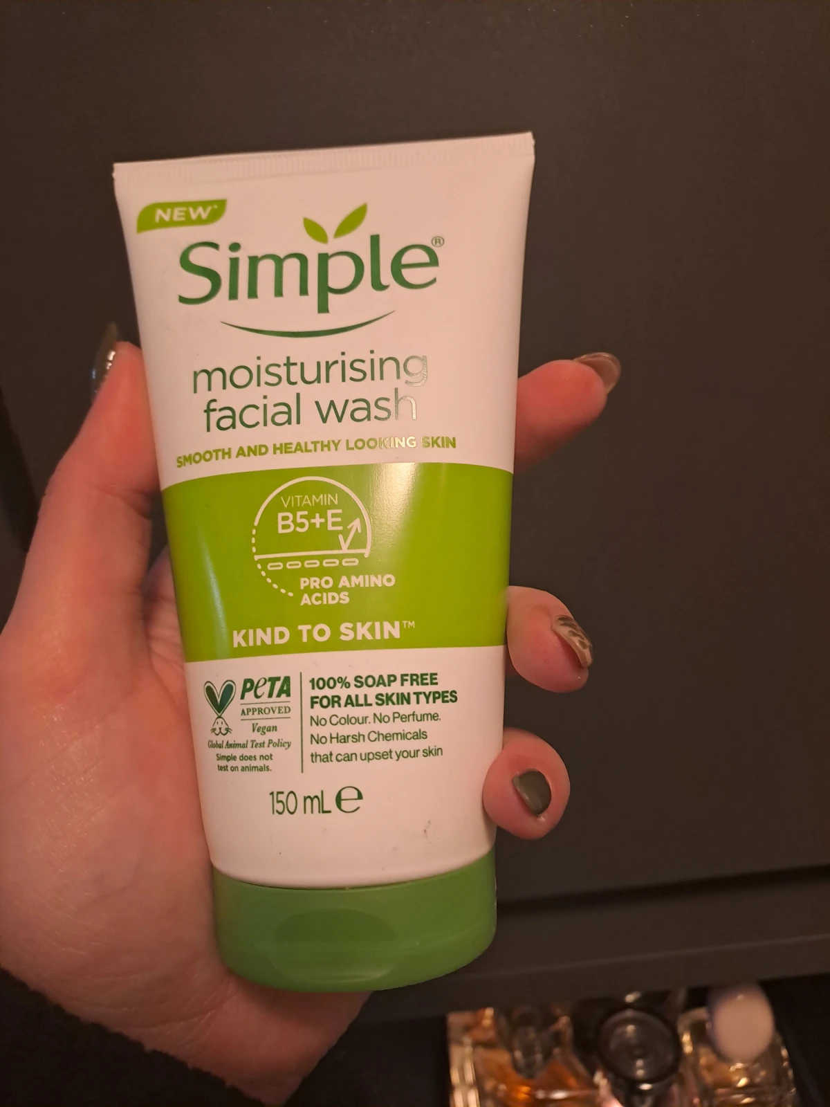 Kind to Skin Moisturising face wash - review image