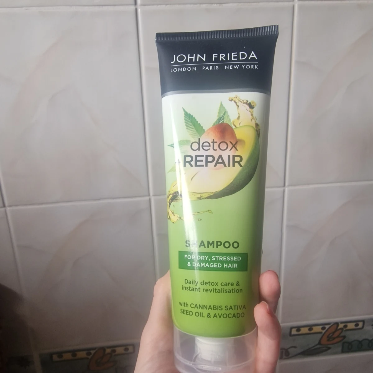 Detox & Repair Shampoo - review image