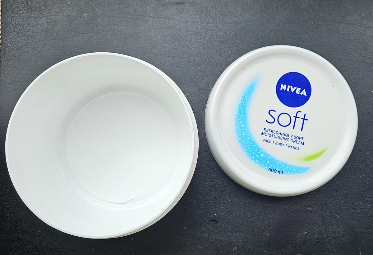 NIVEA Soft Hydraterende Creme Pot 300 ml - review image