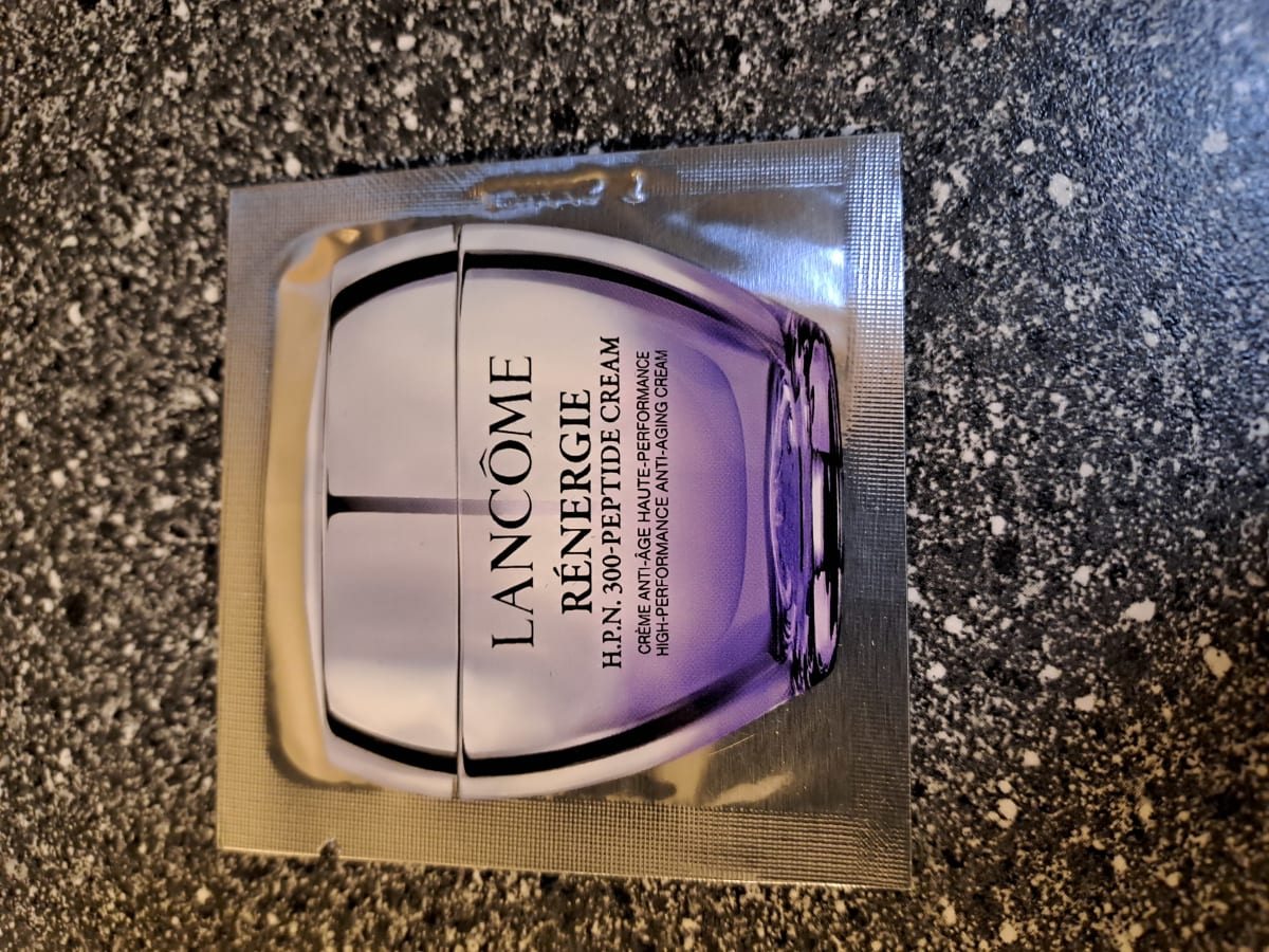 Lancôme Rénergie H.P.N. 300-Peptide Cream - review image