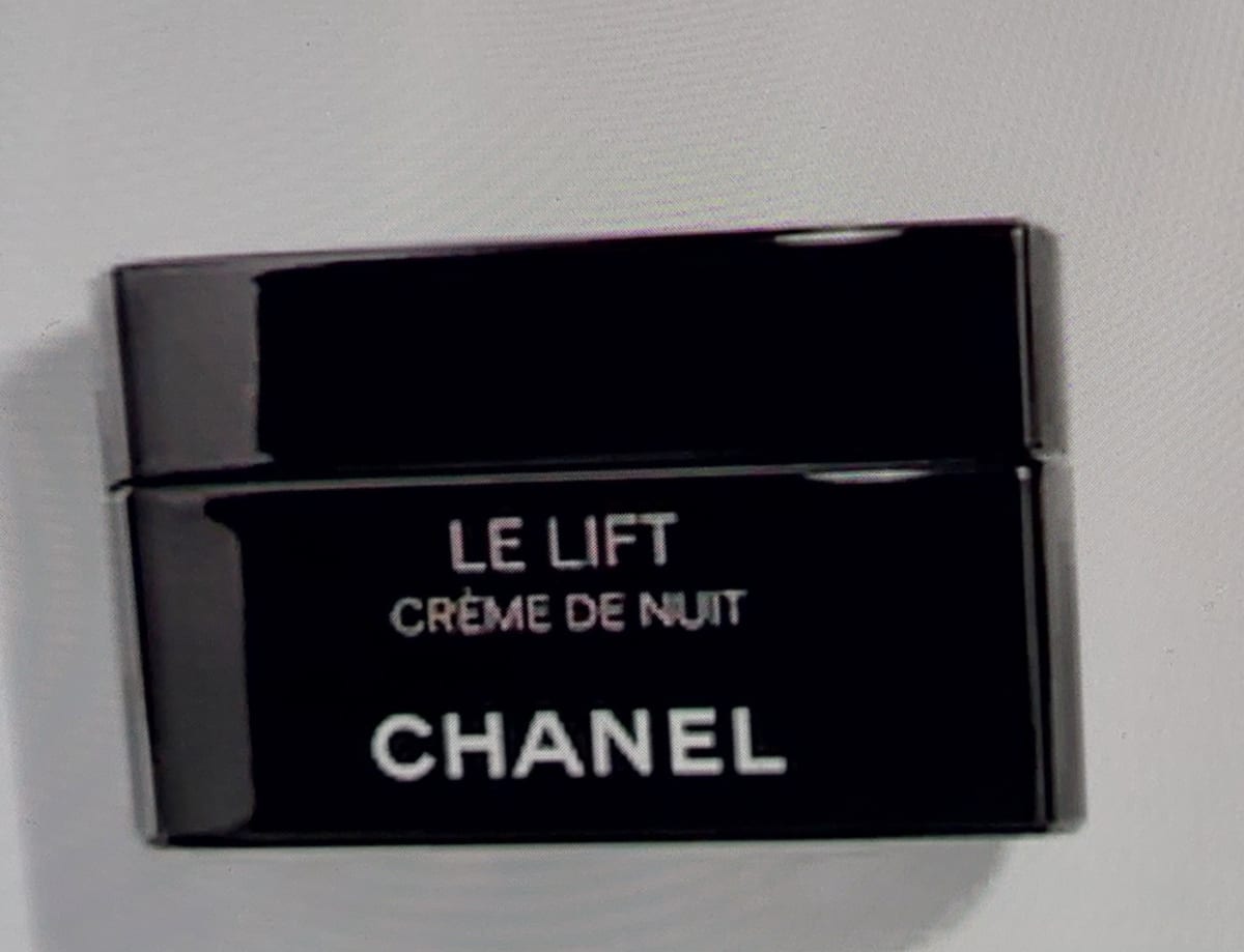 Chanel Le Lift CHANEL - Le Lift Stevigheid - Anti-rimpel Crème Riche  - 50 G - review image