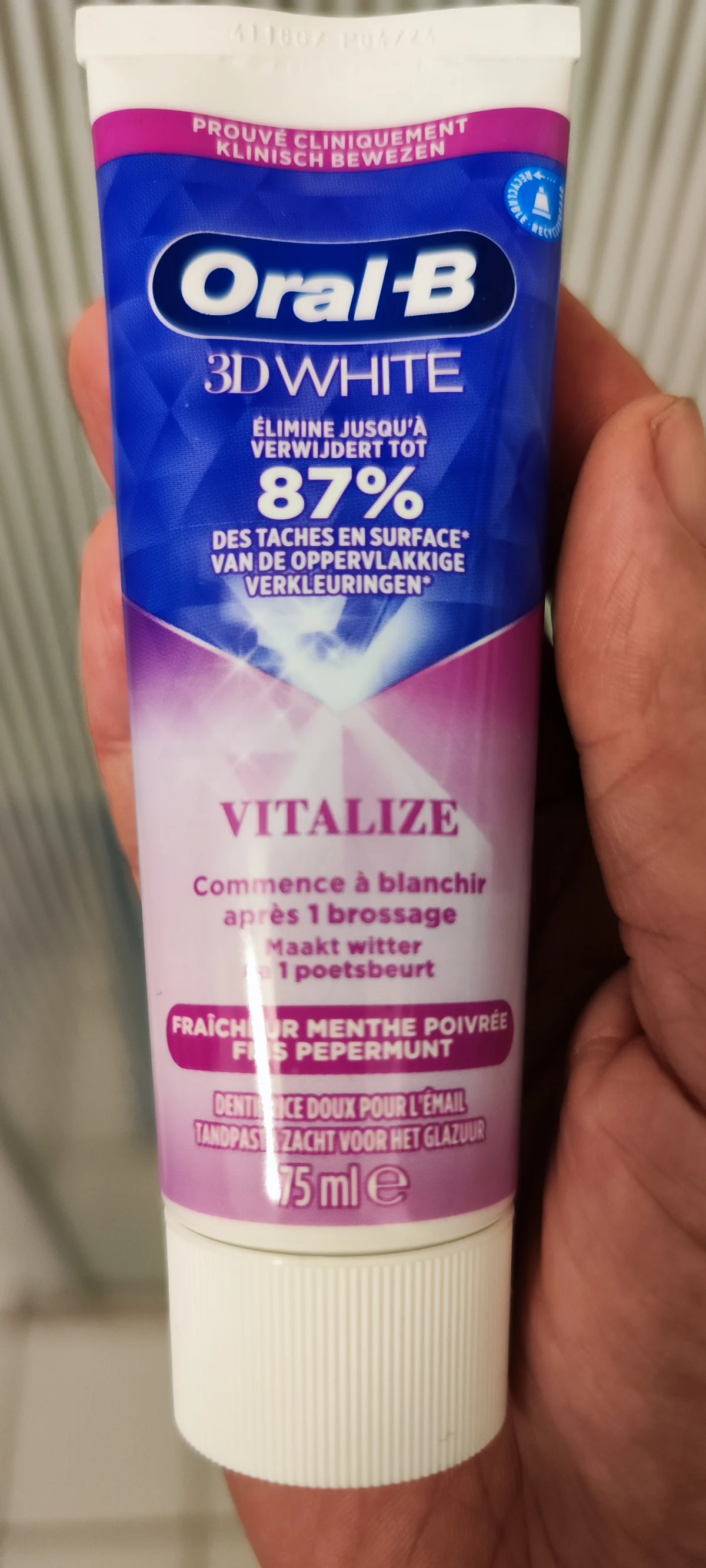 Oral-B 3D White Vitalize Tandpasta 75ml - review image