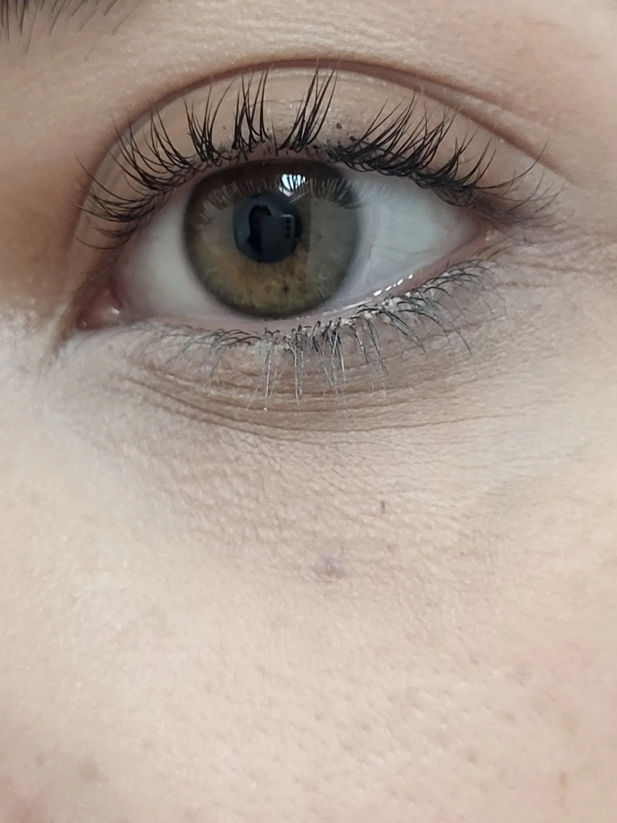 Mascara On The Rise NYX black - before review image