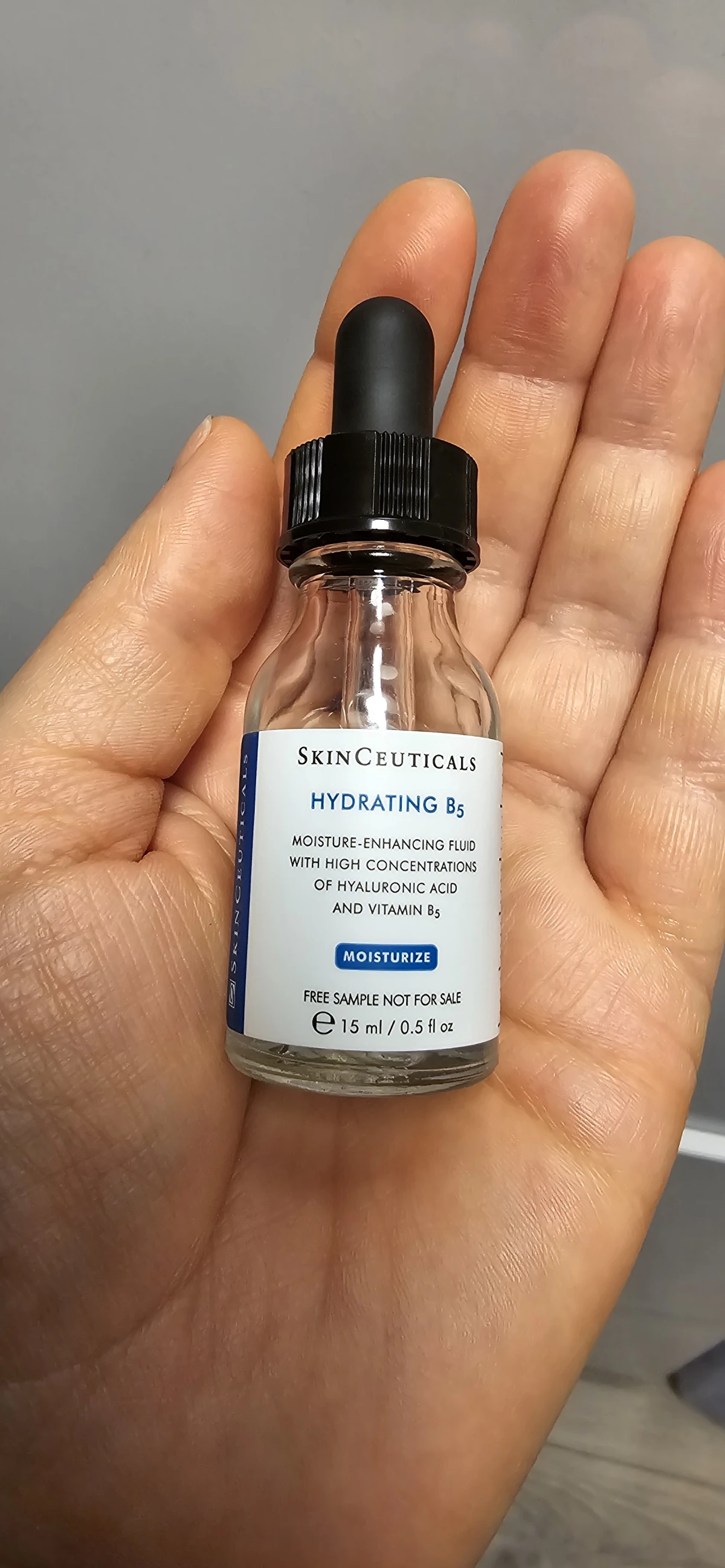 SkinCeuticals Hydrating B5 Fluid - before review image