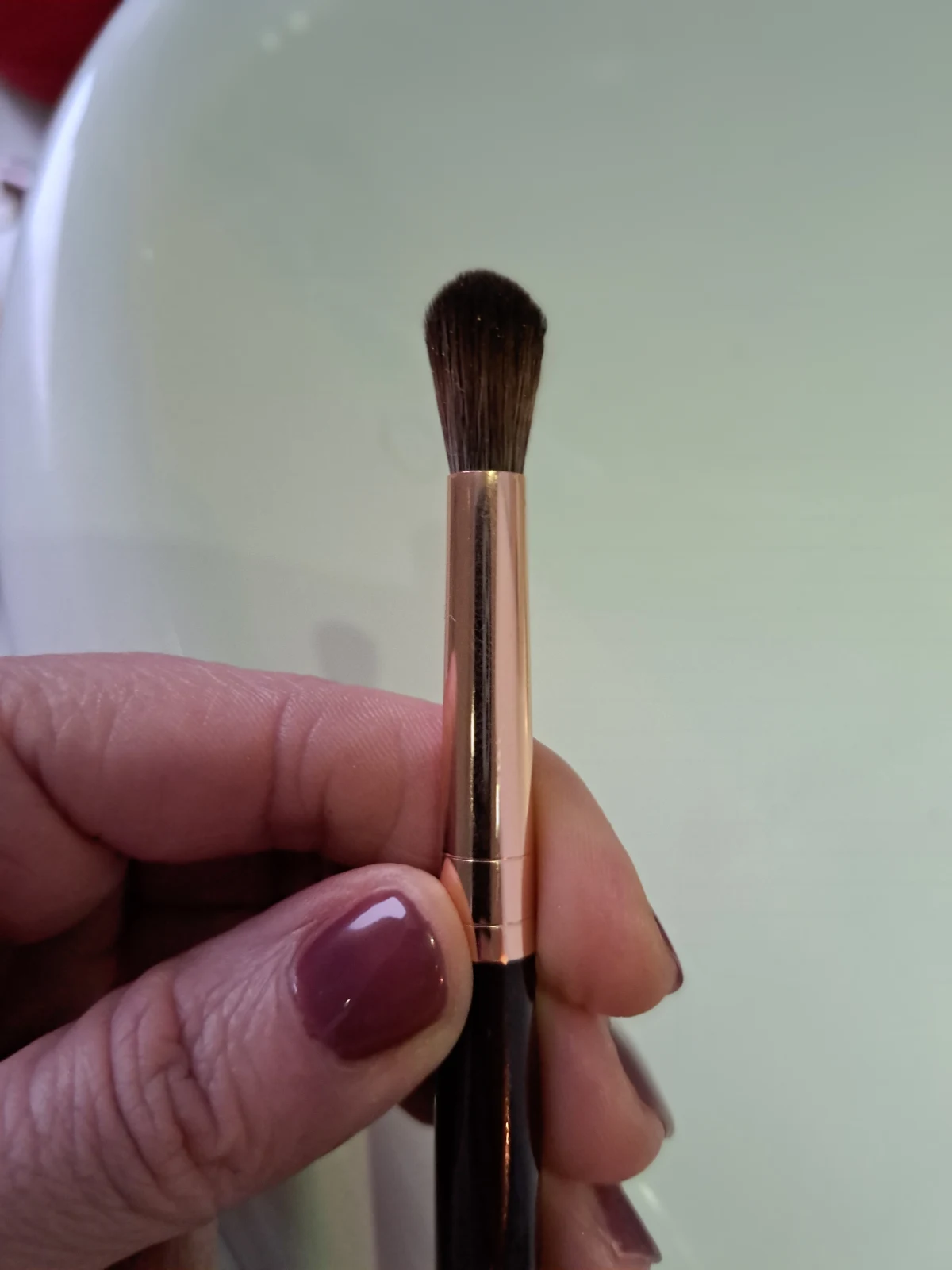 Charlotte Tilbury Eye Blender Brush - review image