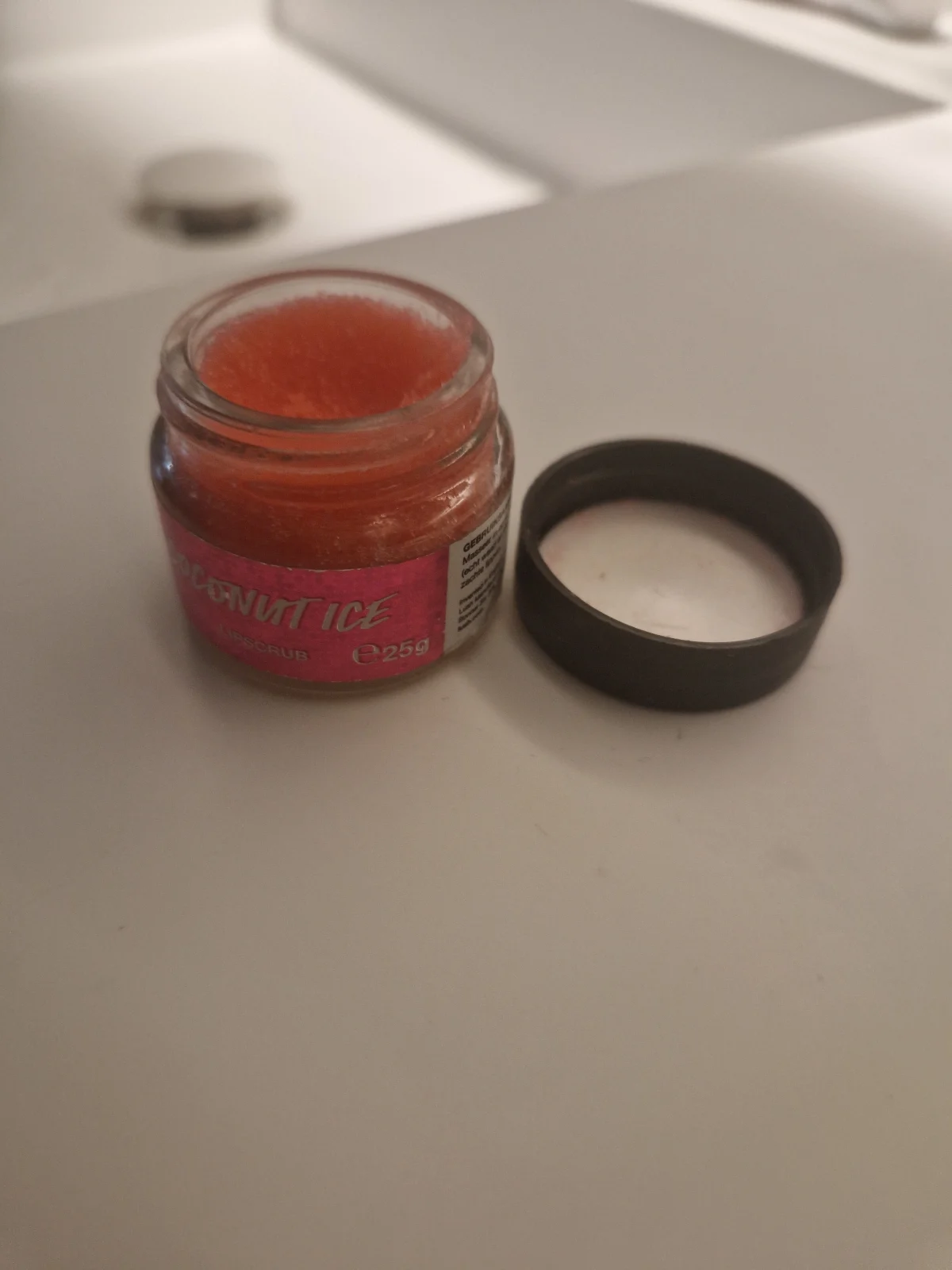 Bubblegum Lipscrub - review image