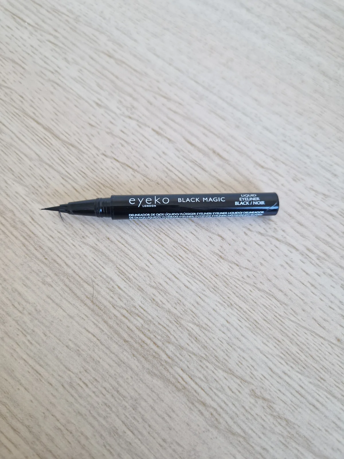 Black Magic Liquid Eyeliner - review image