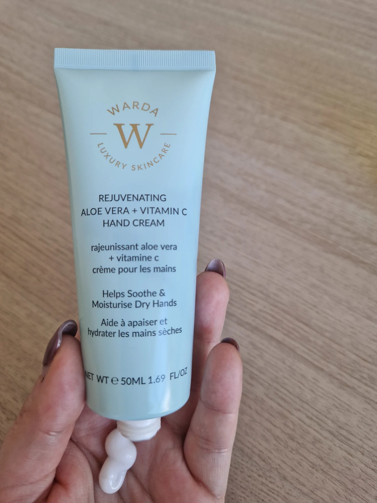 Rejuvenating Aloe Vera+ Vitamin C Hand Cream - review image