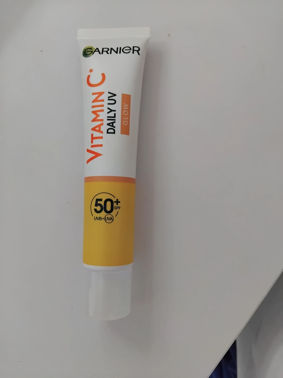 Vitamine C Daily UV Glow SPF50 - before review image