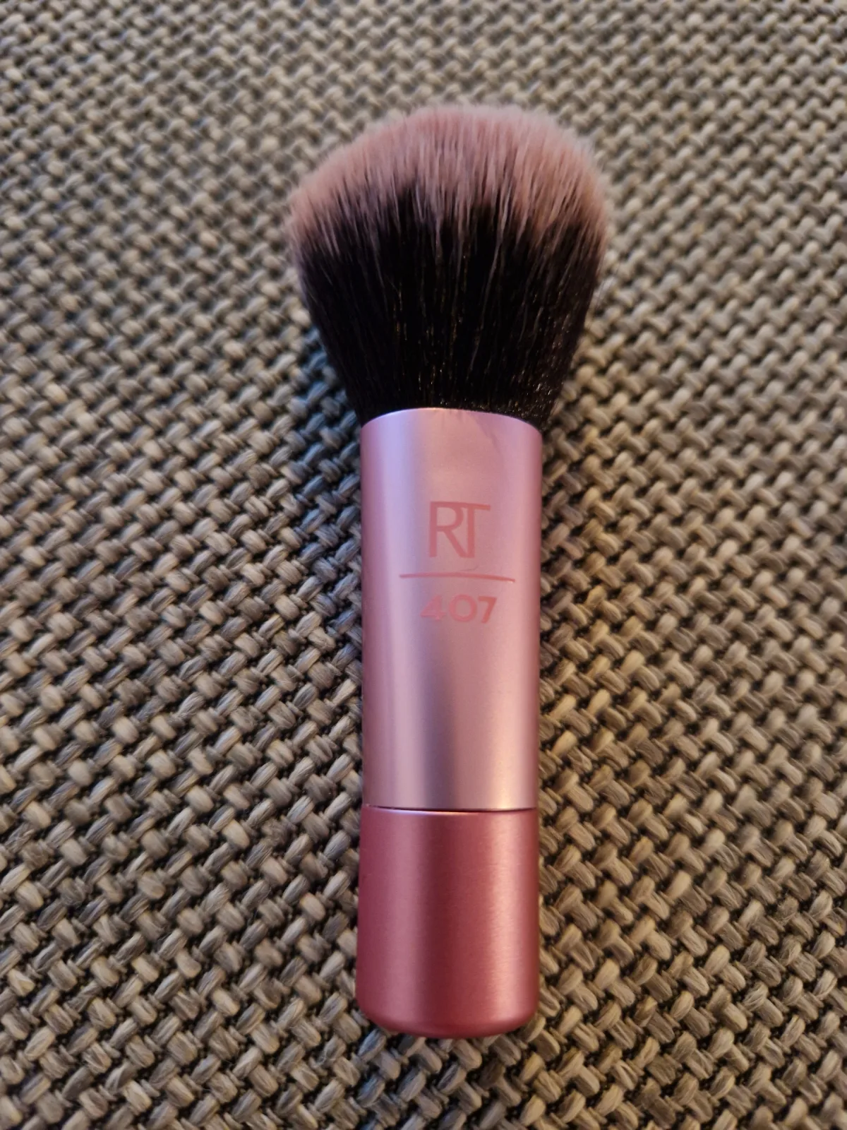 Real Techniques Mini Multitask Brush - review image