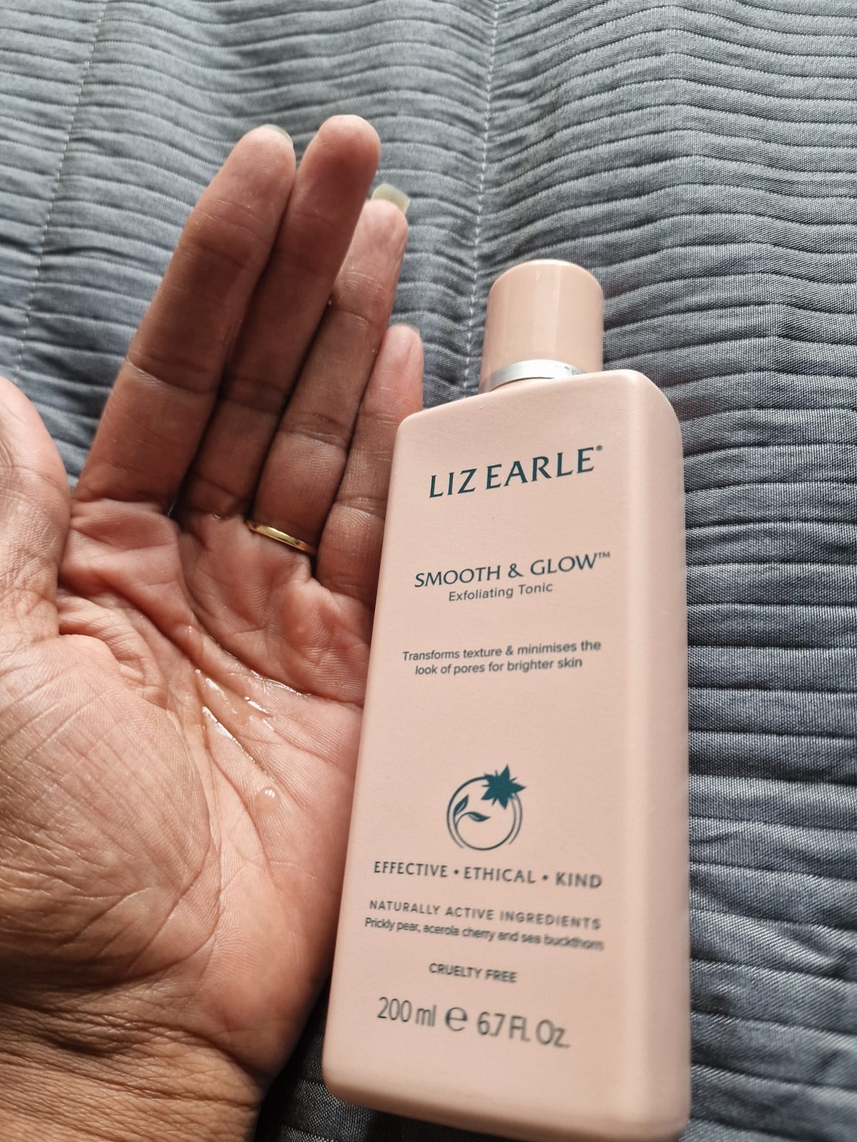 Smooth & Glow Exfoliating Tonic - review image