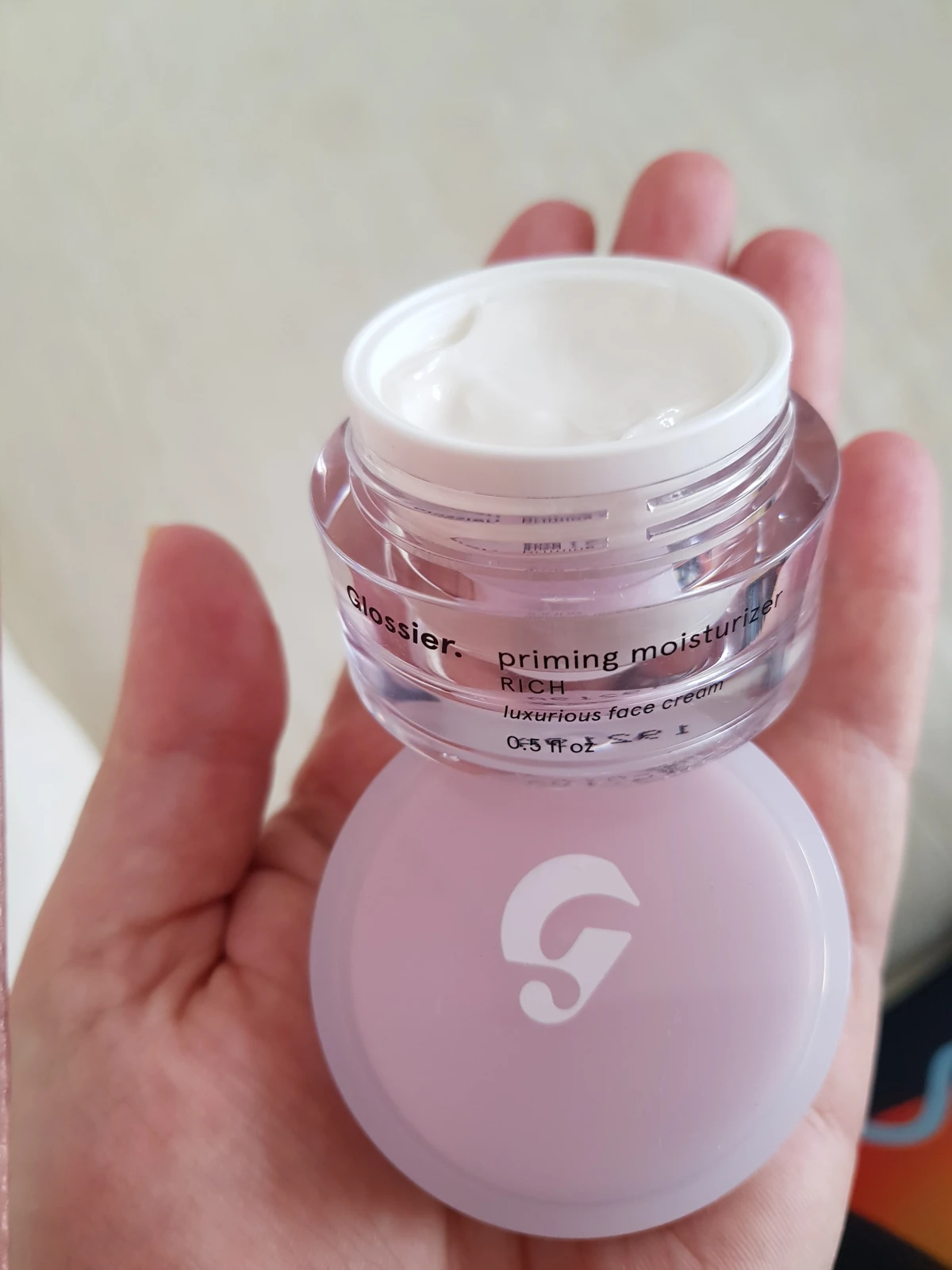 Glossier - Priming Moisturizer - review image