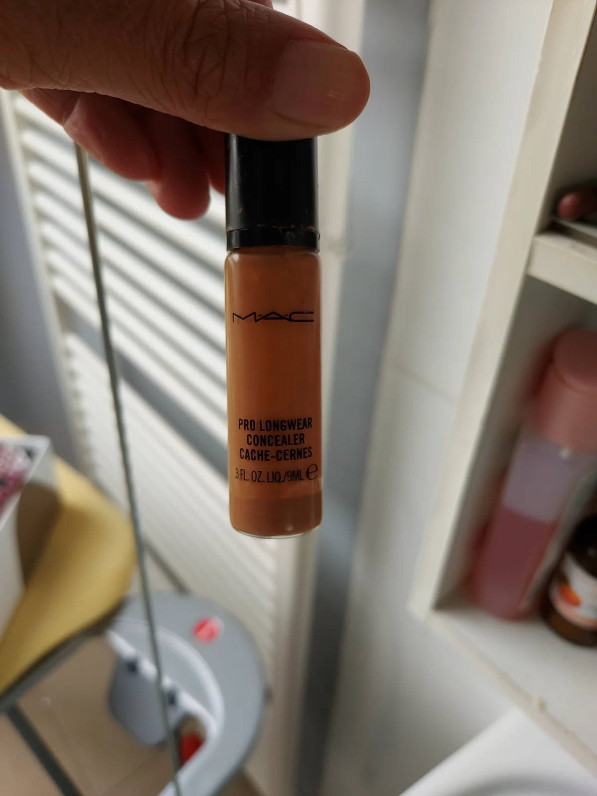 M·A·C - Pro Longwear Concealer - review image