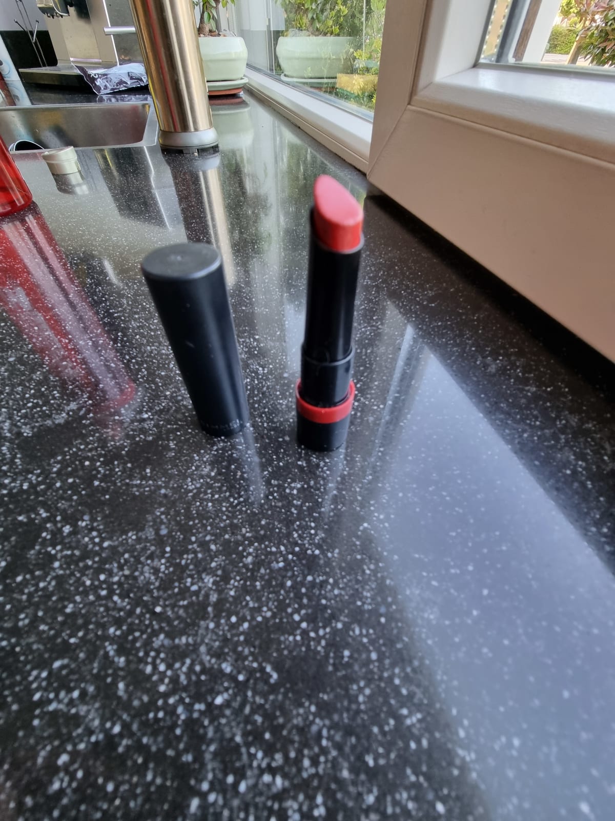 Lasting Finish Extreme Lipstick - review image