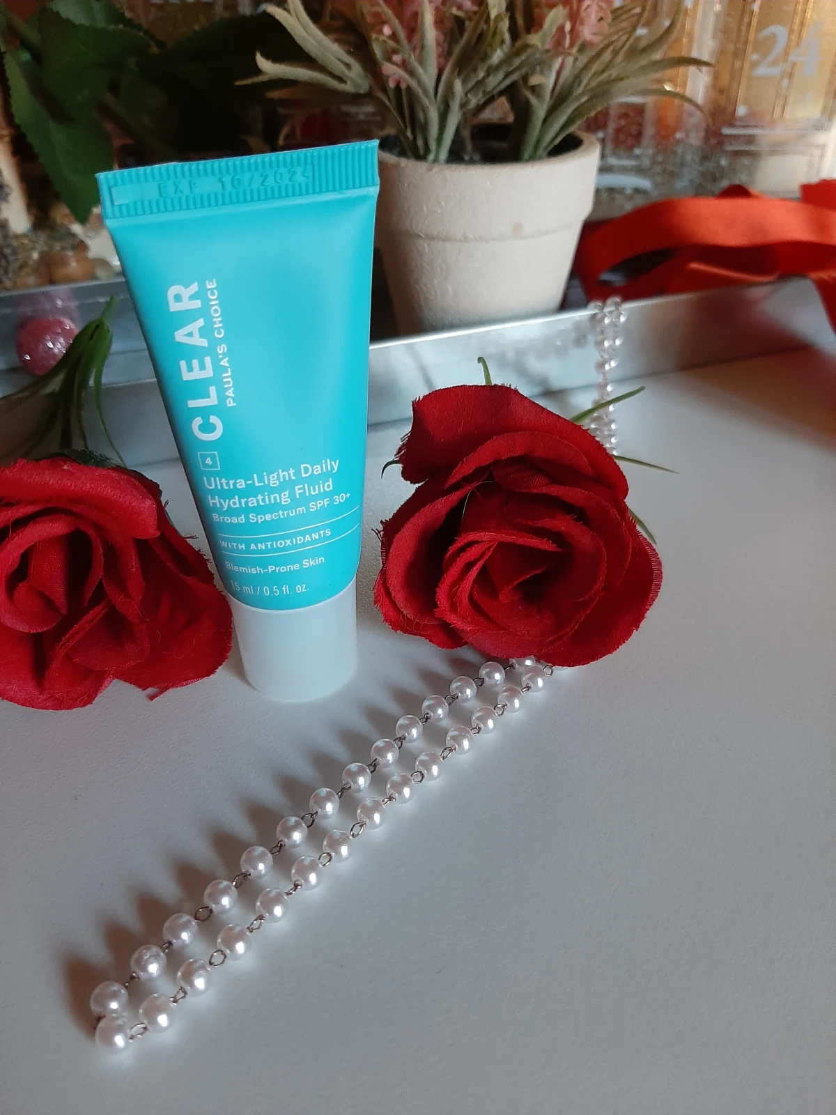 Clear Ultra-Light Daily Hydrating Fluid SPF 30 Full size - review image