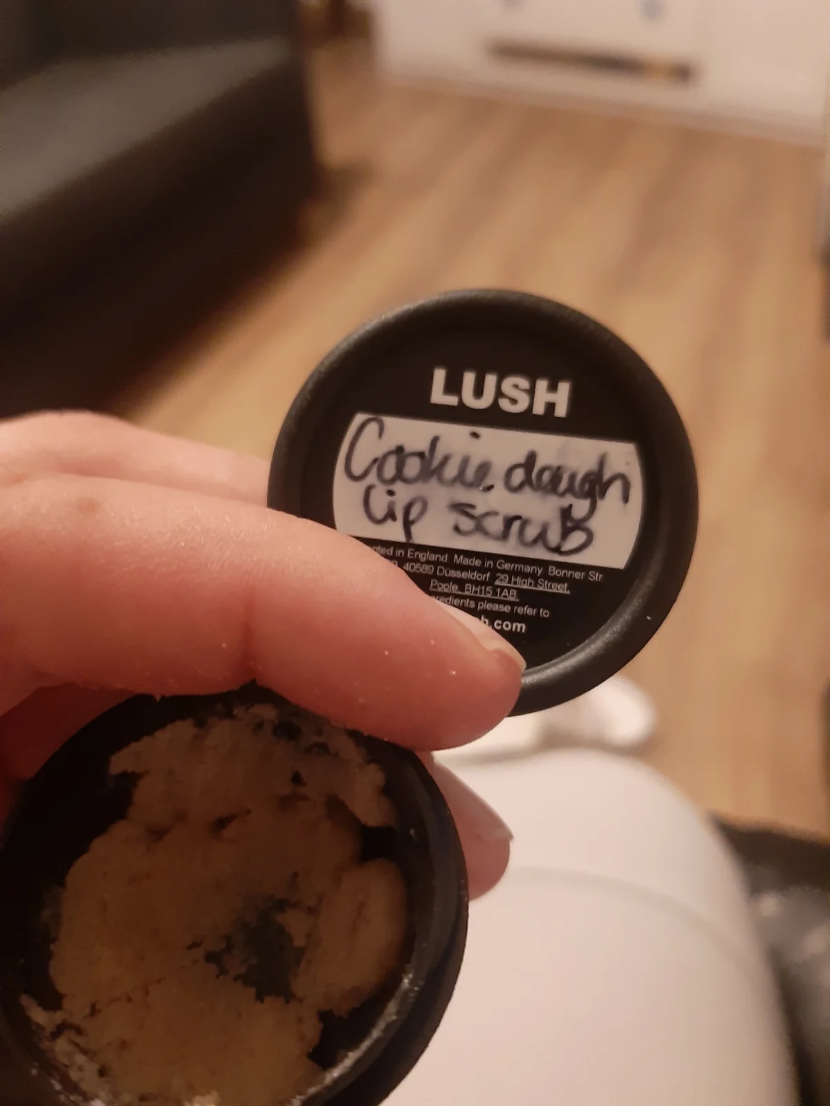 Cookie Dough Lipscrub - review image