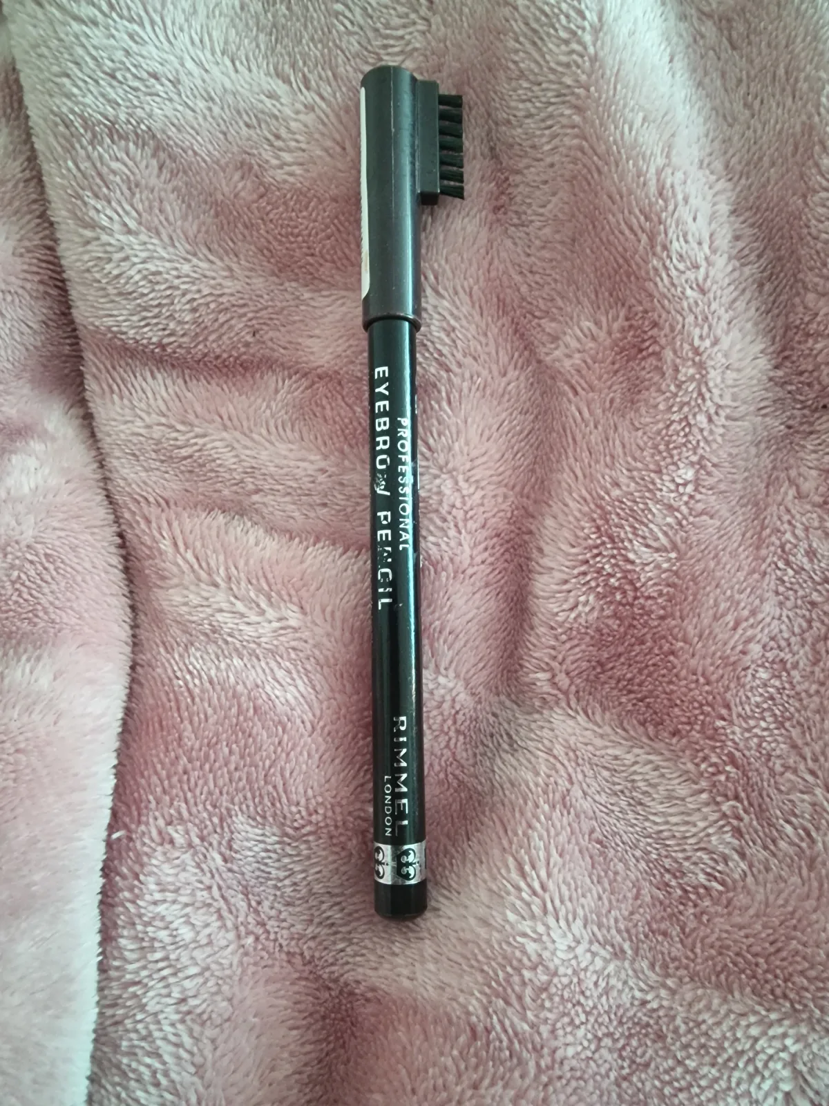 Rimmel London Professional Wenkbrauwpotlood - 001 Dark Brown - review image