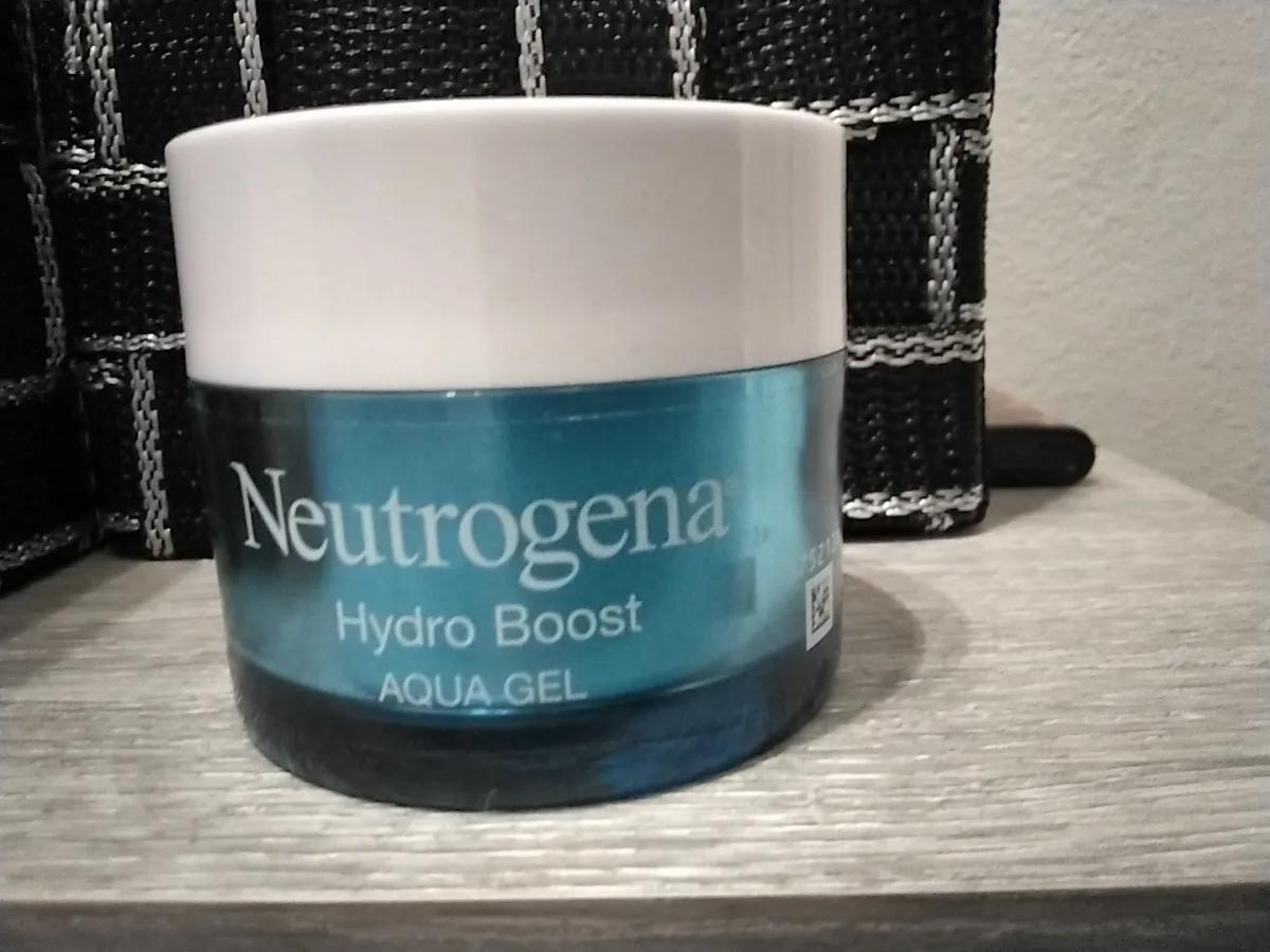 Neutrogena Hydro Boost Aqua Gel, vochtinbrengende gel, normale en gemengde huid, olievrij, 50 ml - review image