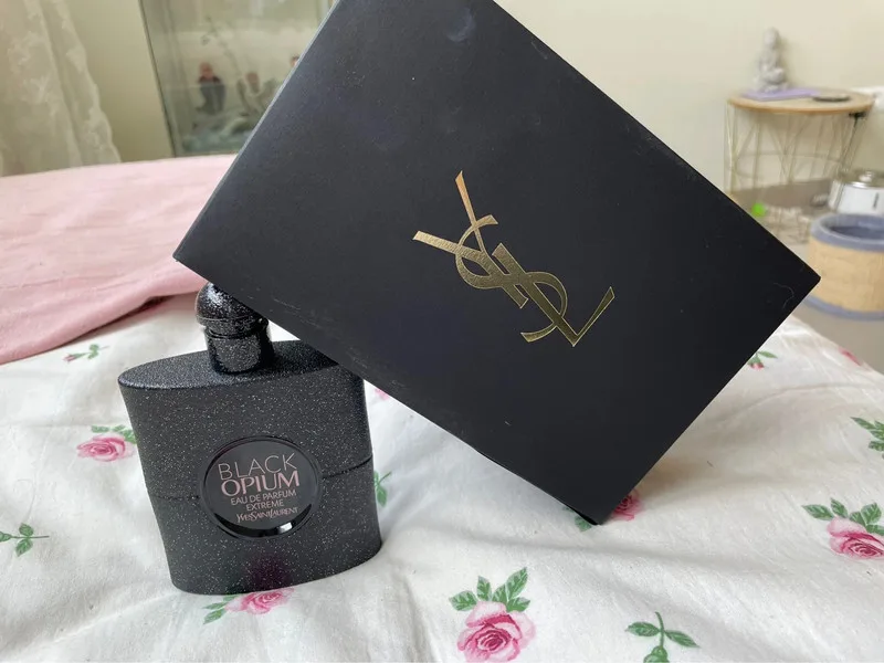 Yves Saint Laurent Eau De Parfum Extreme Yves Saint Laurent - Black Opium Eau De Parfum Extreme  - 30 ML - review image