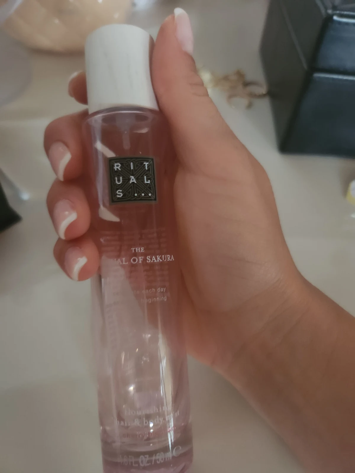 RITUALS The Ritual of Sakura Hair & Body Mist Damesparfum - 50ml - review image