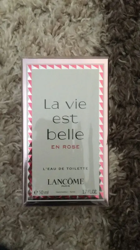 Lancome La Vie Est Belle En Rose Lancome La Vie Est Belle En Rose Eau de Toilette  - 50 ML - review image