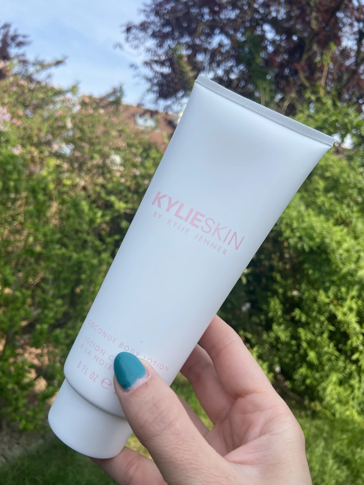 KYLIE SKIN Coconut - review image