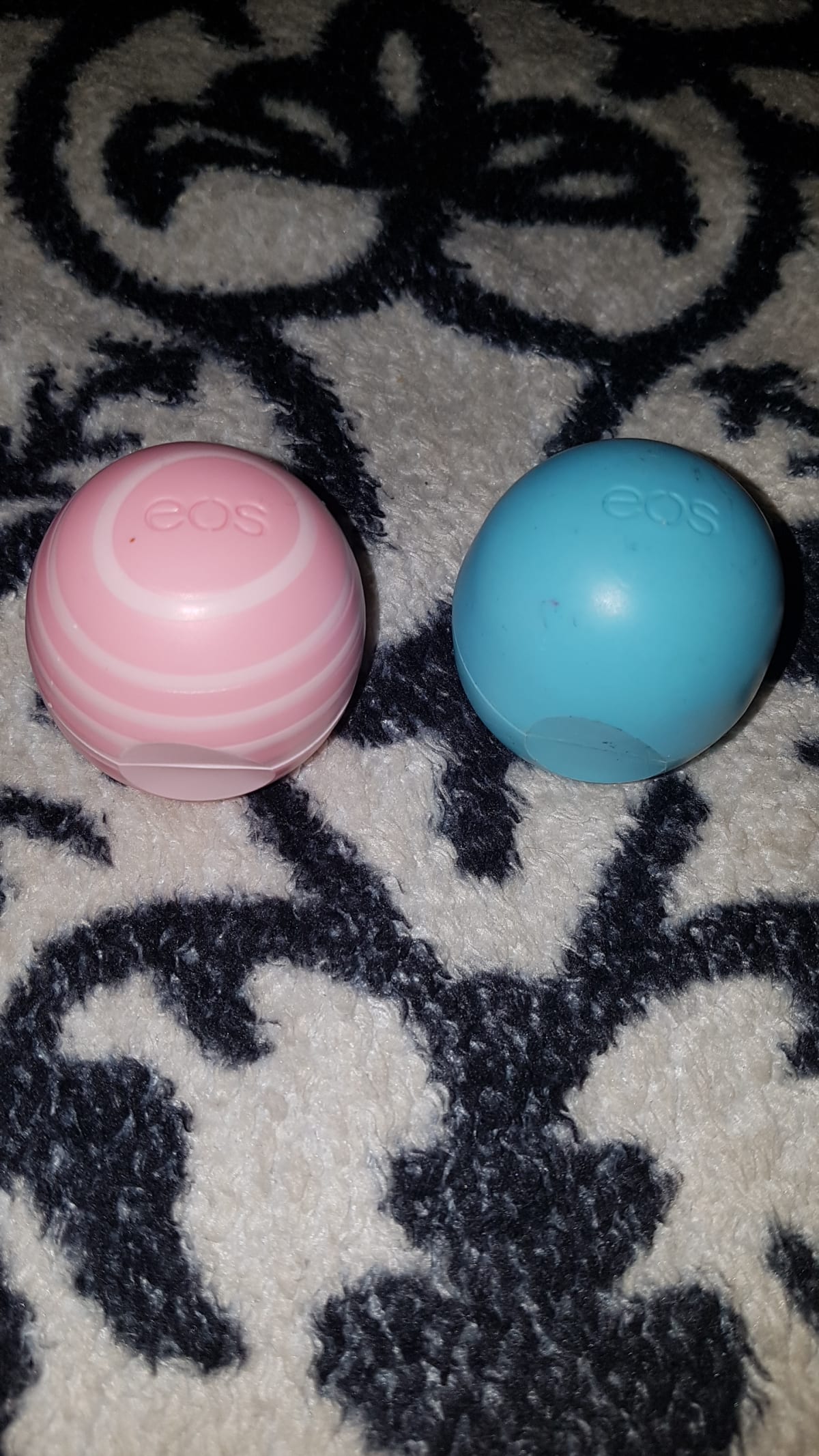 Visibly Soft Coconut Milk Lip Balm 7g - review image