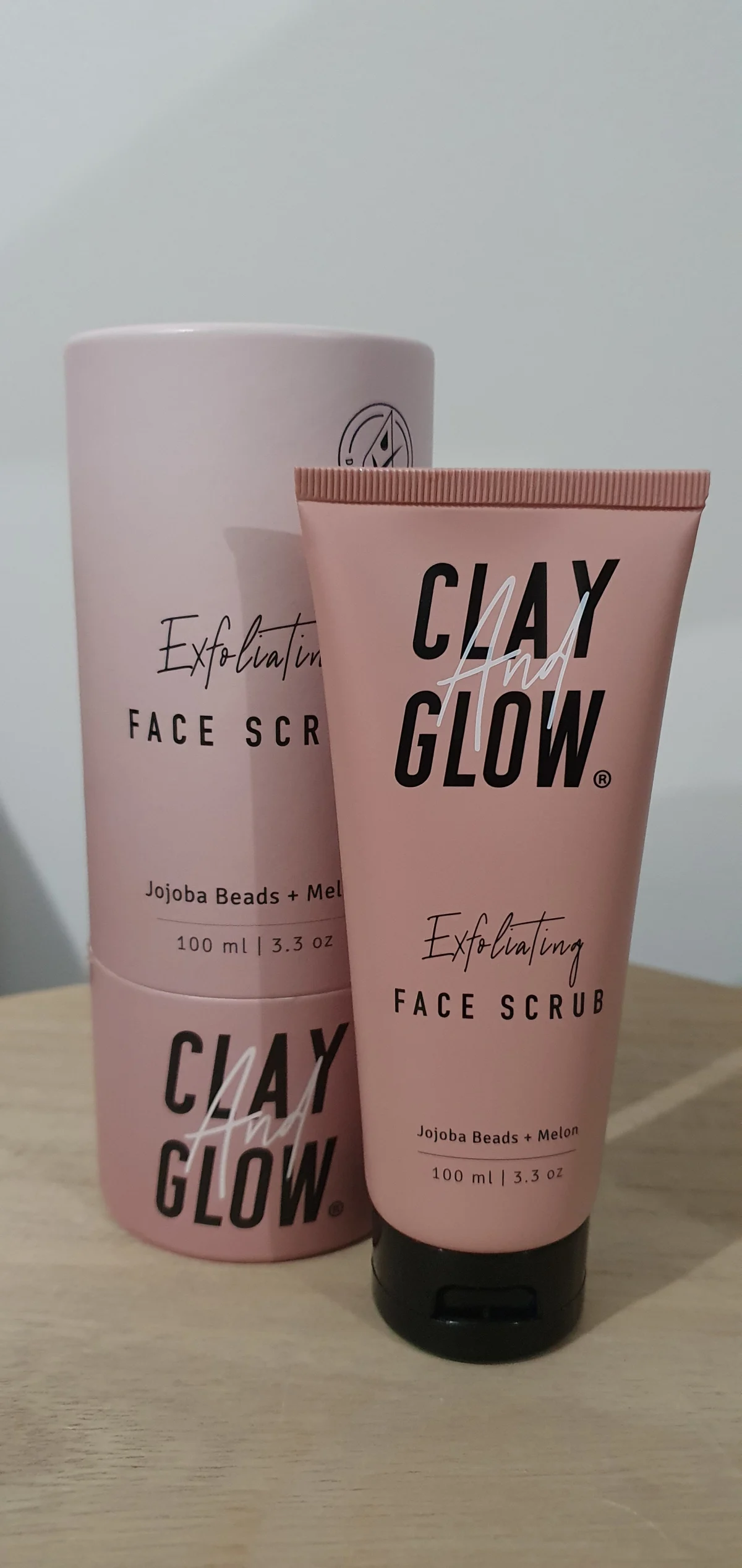 Exfoliating Face Scrub - review image