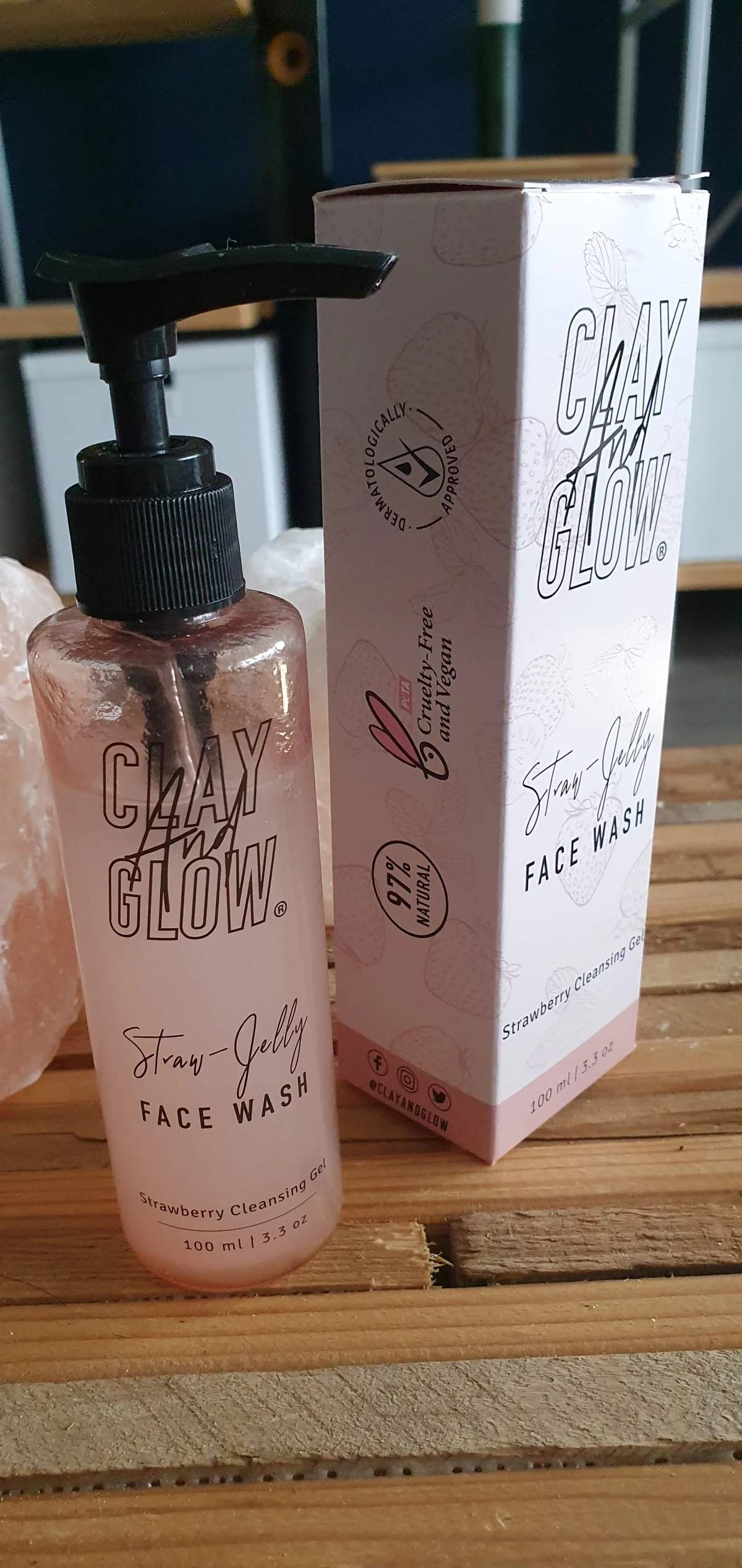 Straw-Jelly Cleanser - review image