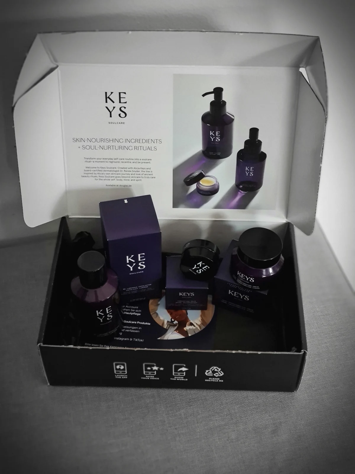 Keys Soulcare Be Luminous Exfoliator Gezichtsscrub 7.5 g - review image