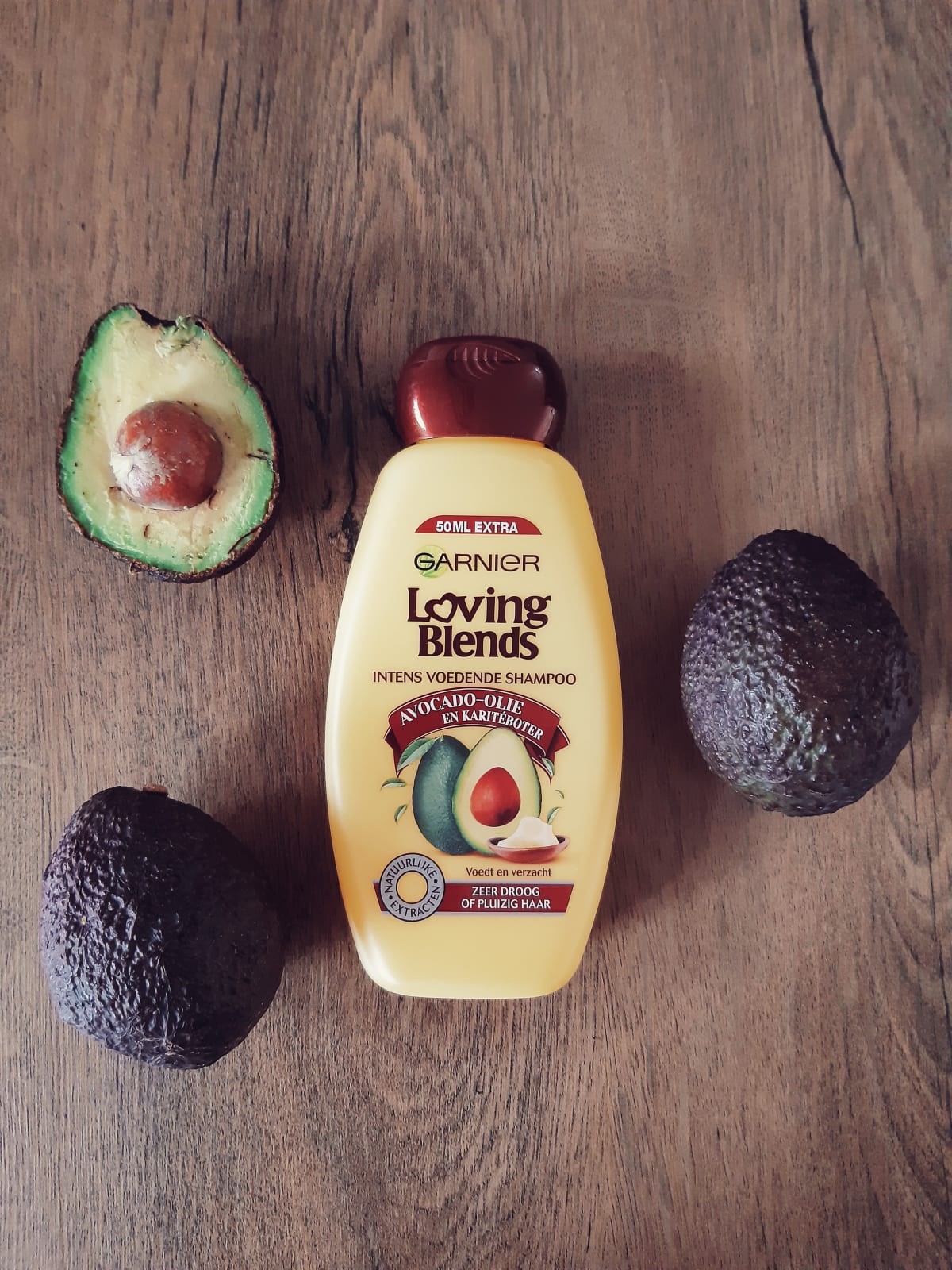 Loving Blends Avocado-olie en Karitéboter - Intens Voedende Shampoo - review image