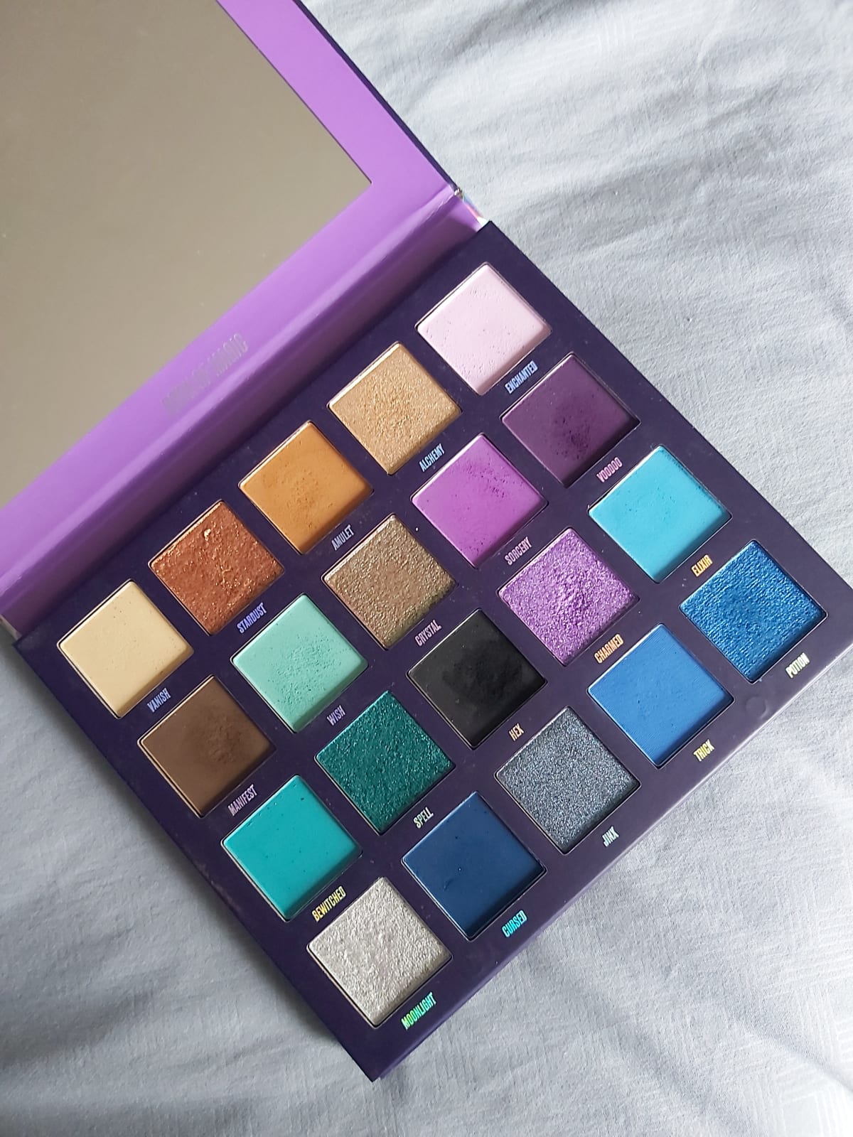 Book of Magic Palette - review image