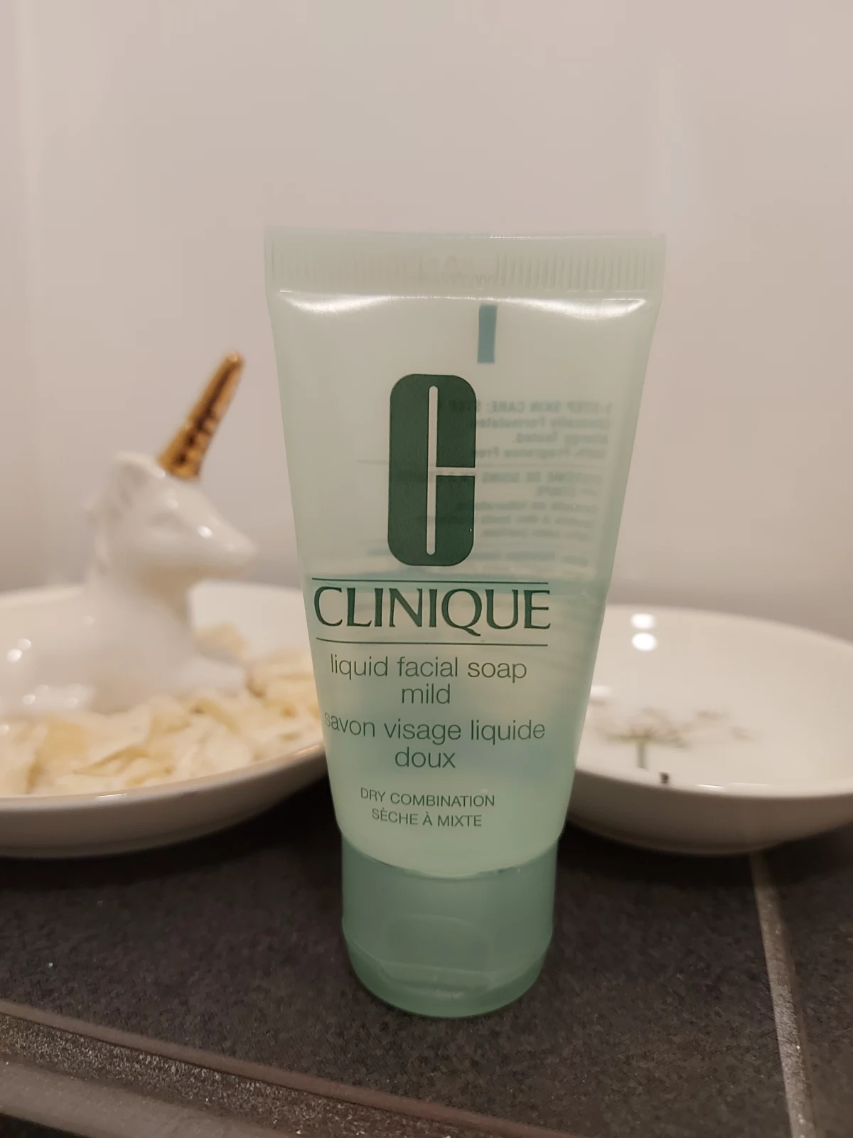 Clinique Liquid Facial Soap - Extra Mild - review image