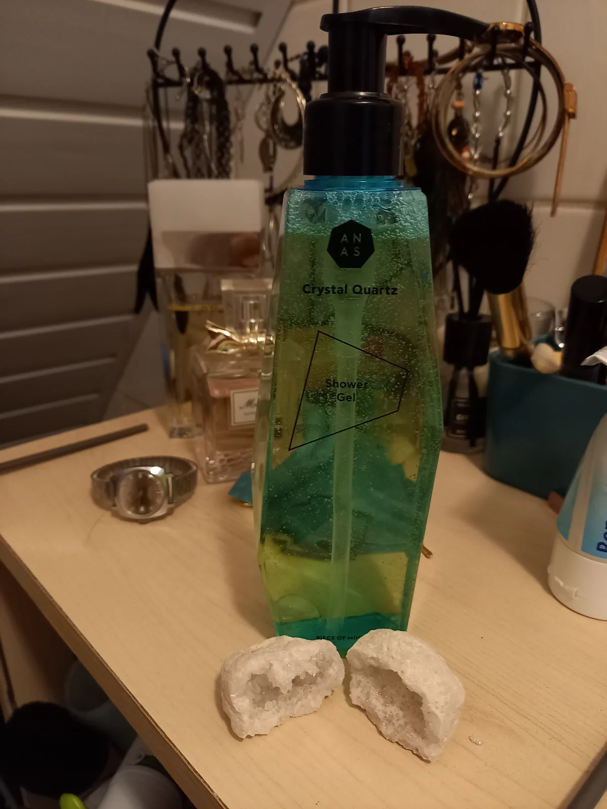 ANAS Shower Gel - Hydraterende Douchegel - Herstelt de pH balans van je huid - Bevat unieke natuurlijke ingrediënten - Met bergkristal - 250ML - review image