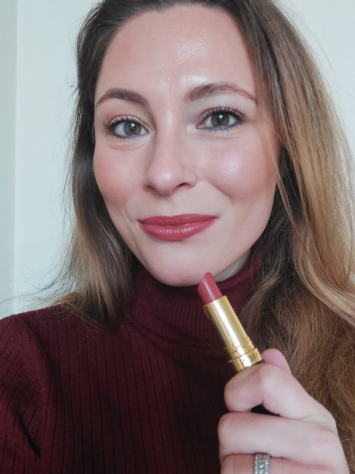 Vochtinbrengende Lippenstift Super Lustrous Revlon 3,7 g - review image