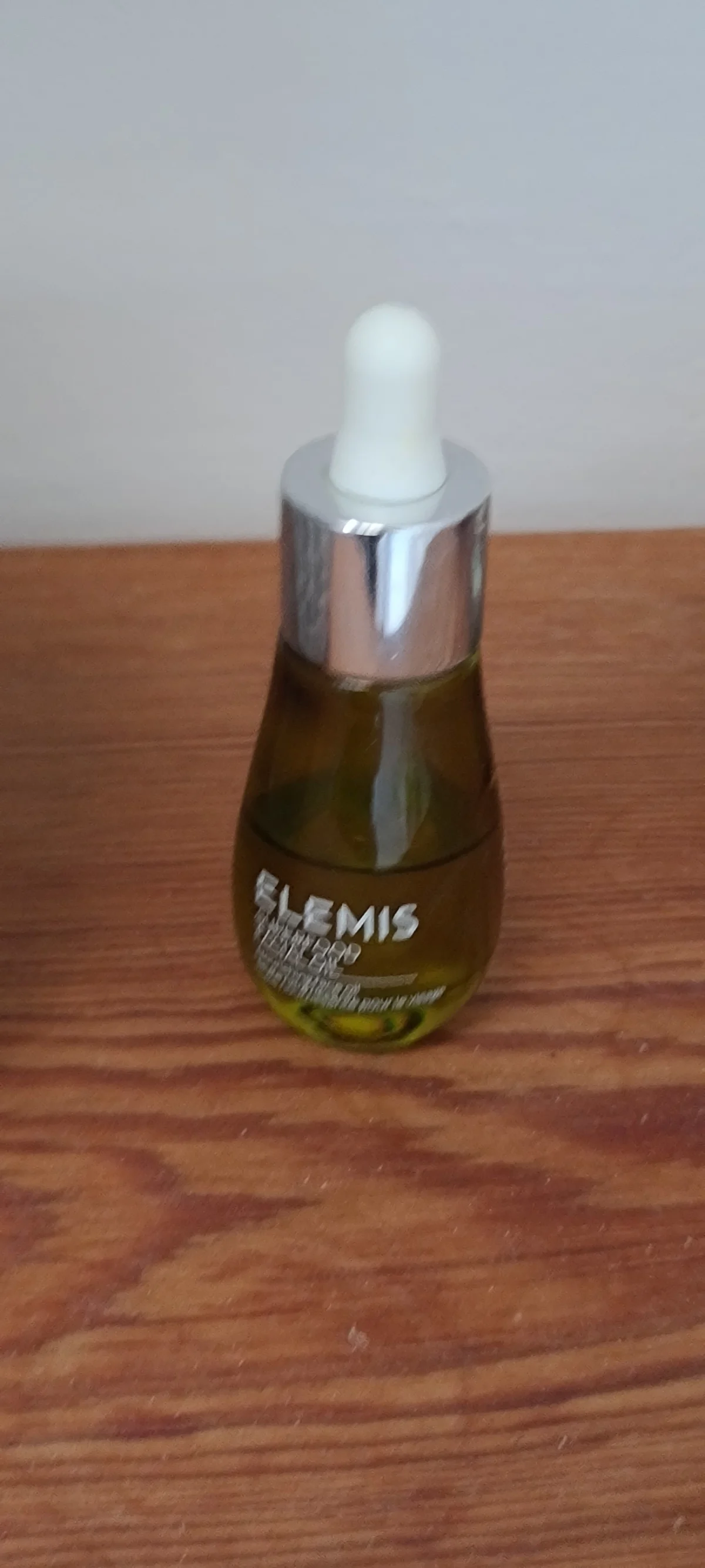 Elemis Superfood Facial Oil - review image