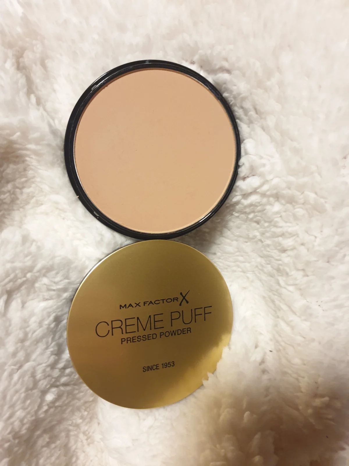 Creme Puff Powder Compact Poeder - review image