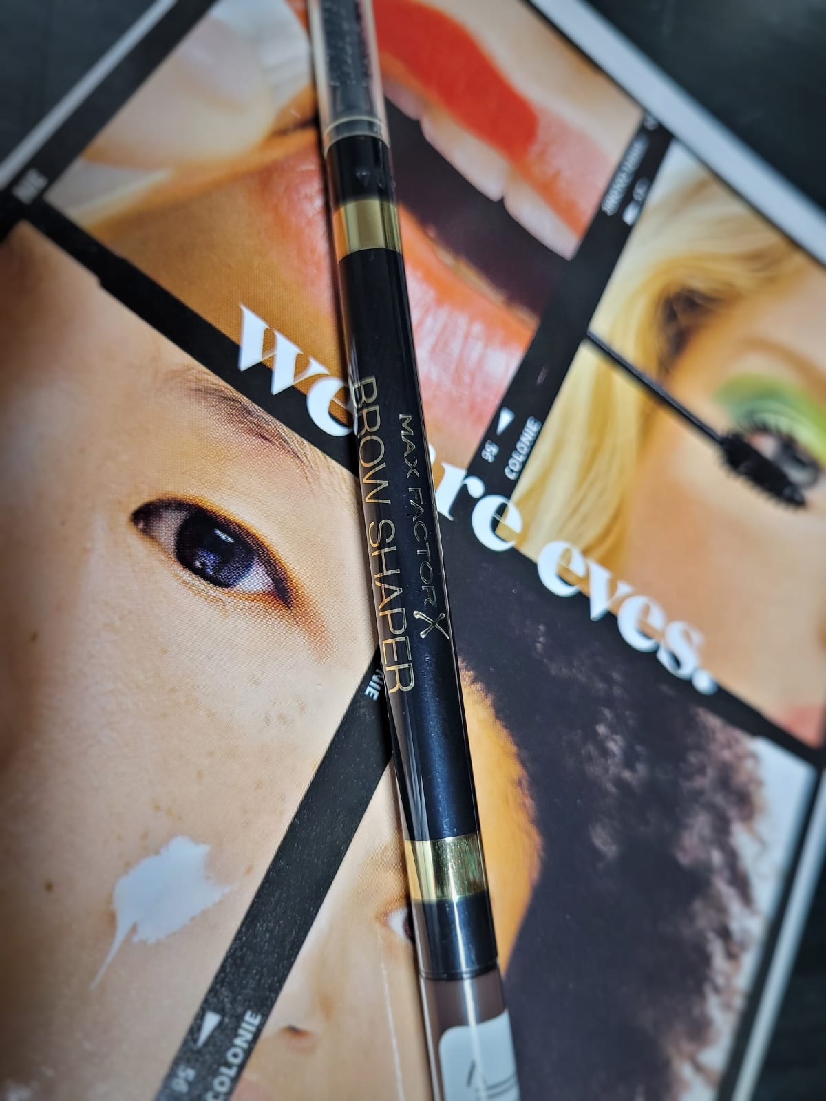 Brow Shaper Eyebrow Pencil - review image