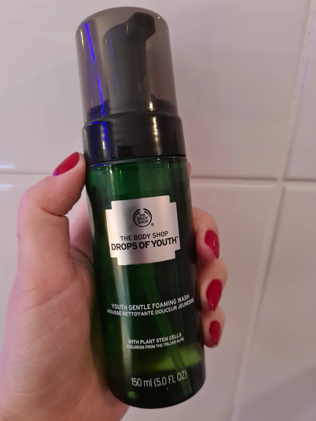 Tea Tree Skin Clearing Foaming Cleanser - review image