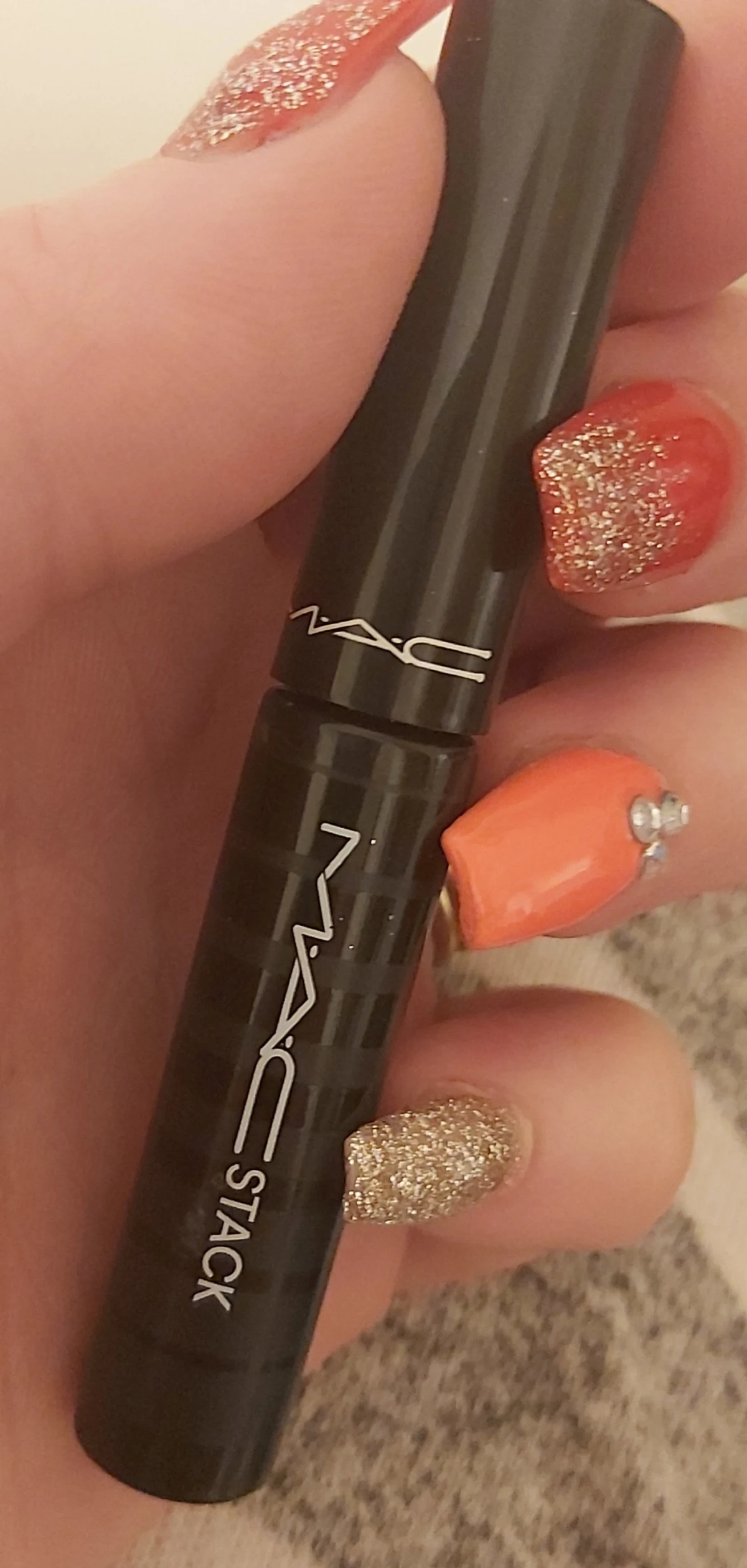 MAC Stack Macro Mascara - review image