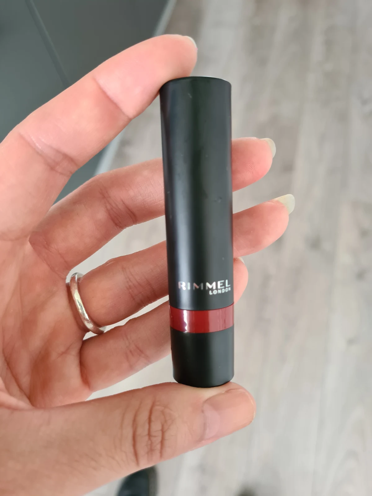 Lasting Finish Extreme Lipstick - review image