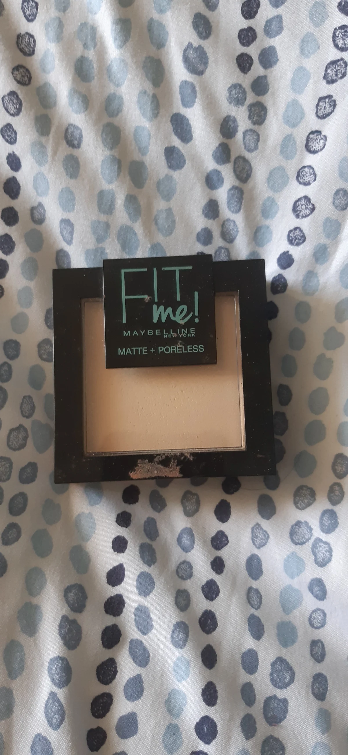 Maybelline Fit Me Matte + Poreless Poeder - 220 Natural Beige (Vierkant doosje) - review image