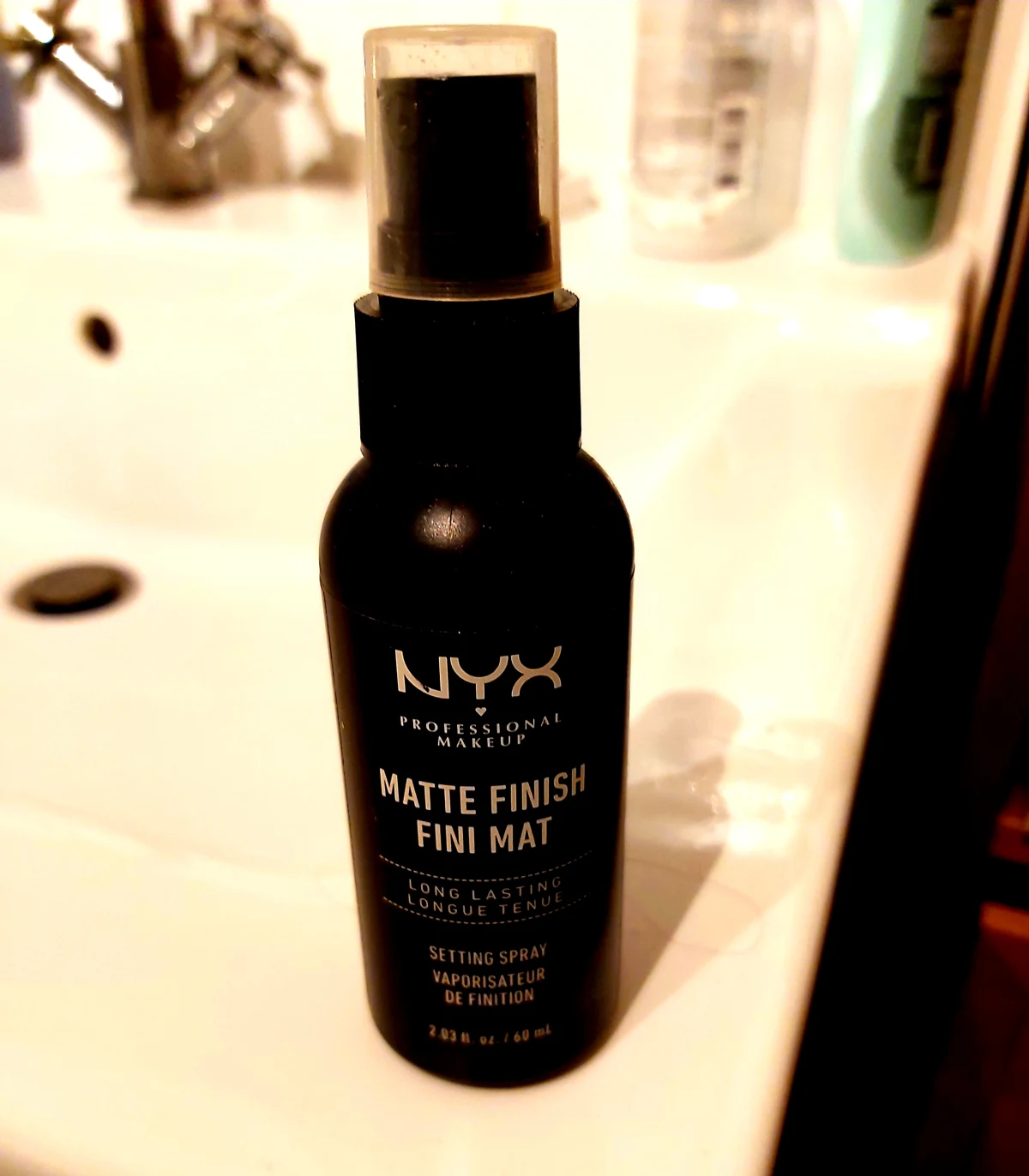 NYX Professional Makeup Pride Makeup Makeup Setting Spray Maxi Matte Finish - review image